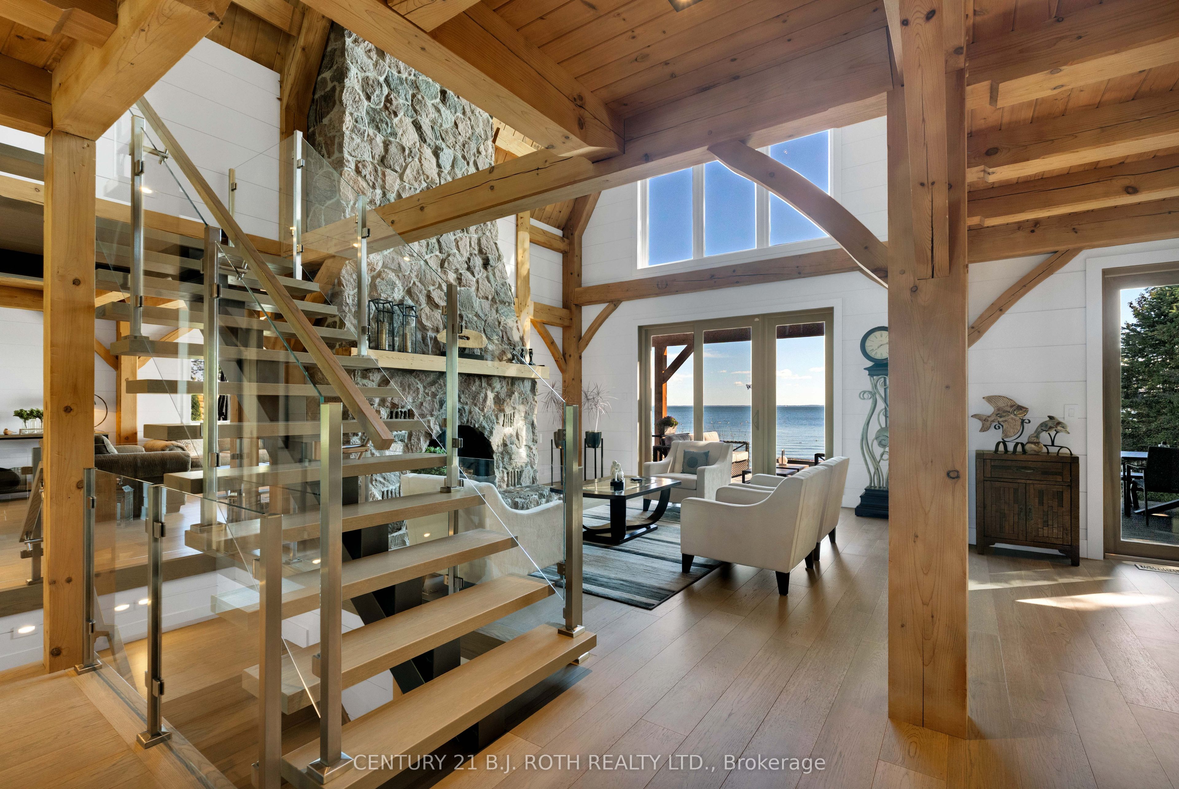 247 Lakeshore Road W Property Photo 10