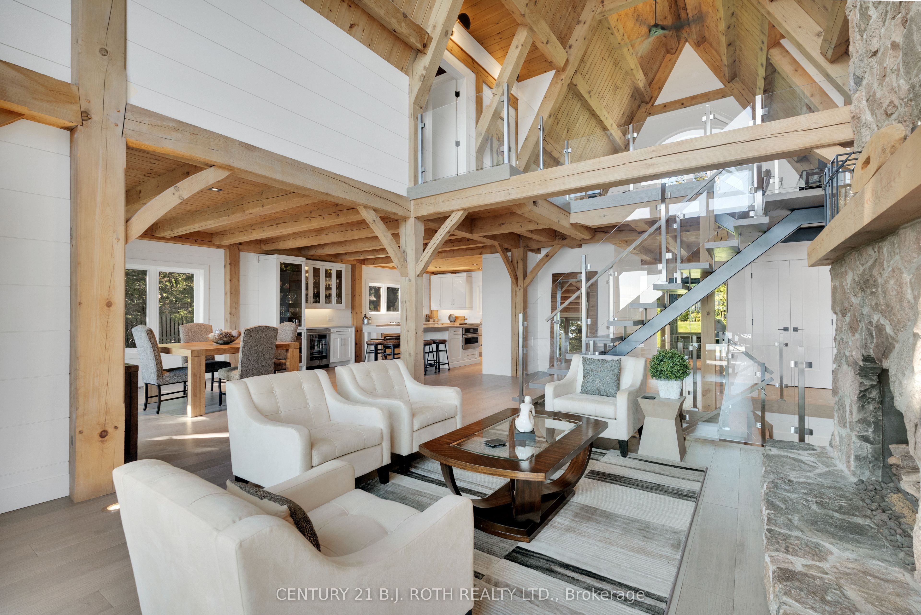 247 Lakeshore Road W Property Photo 11