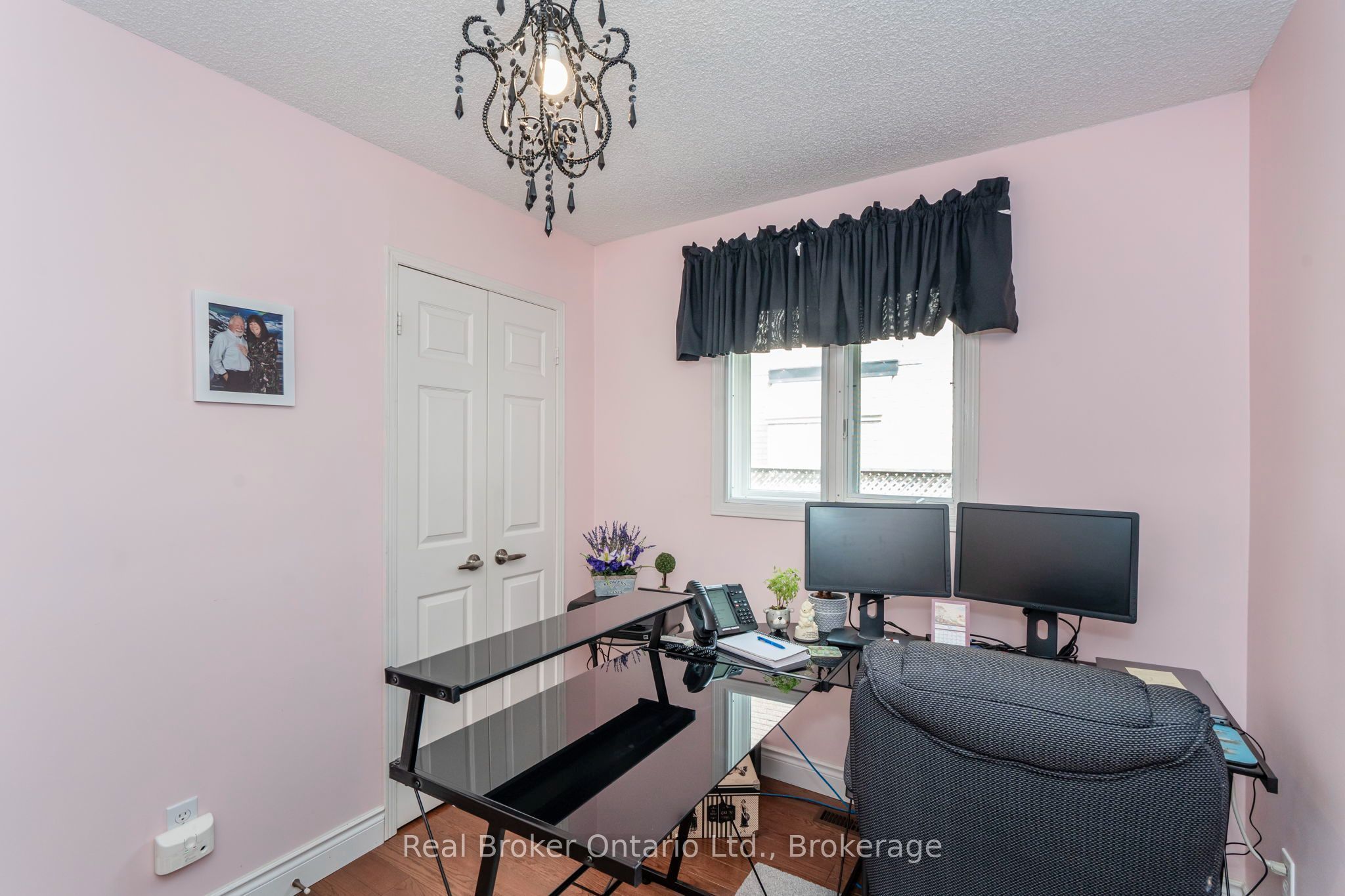15 Neelands Street Property Photo 13