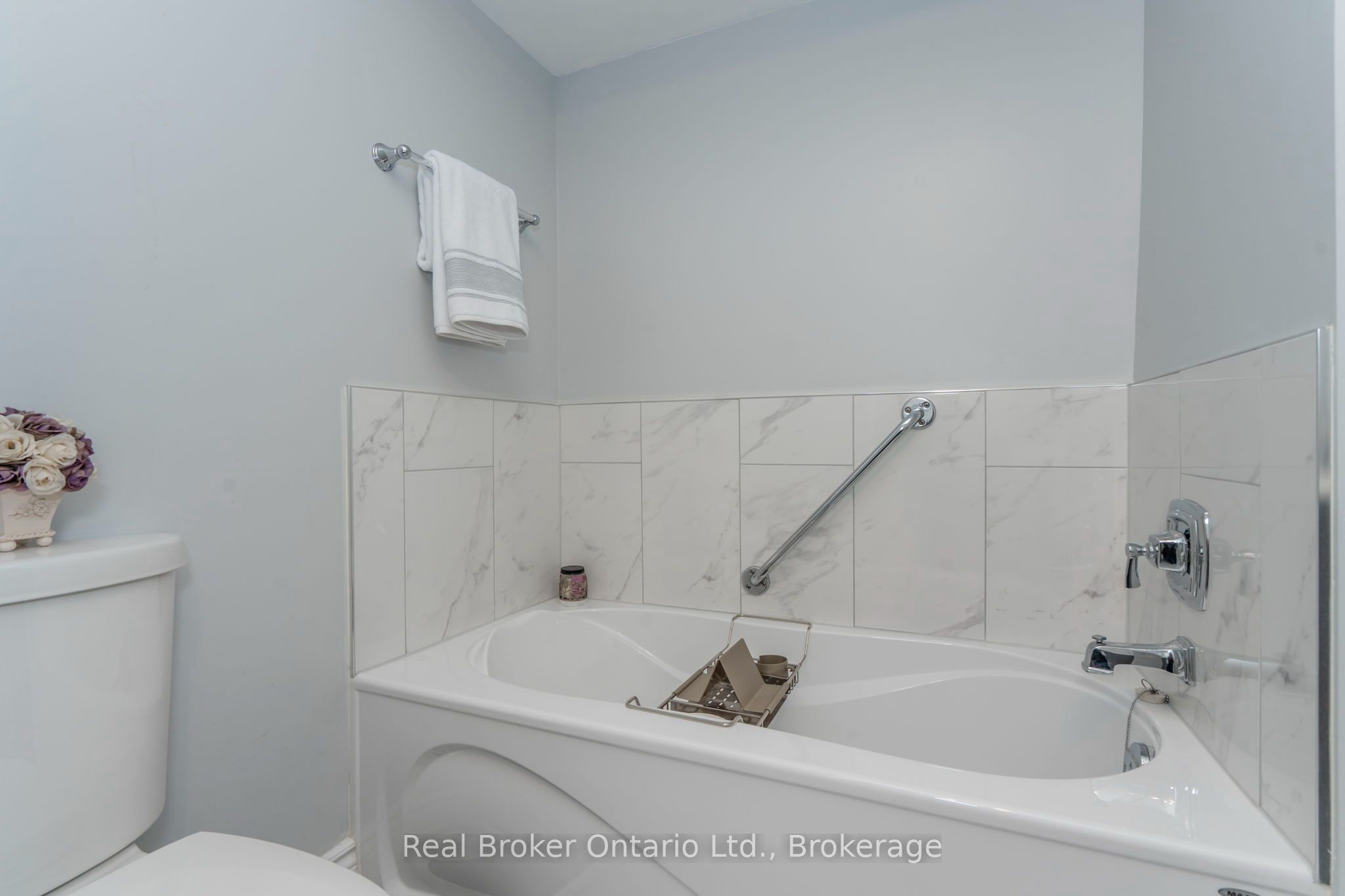 15 Neelands Street Property Photo 15