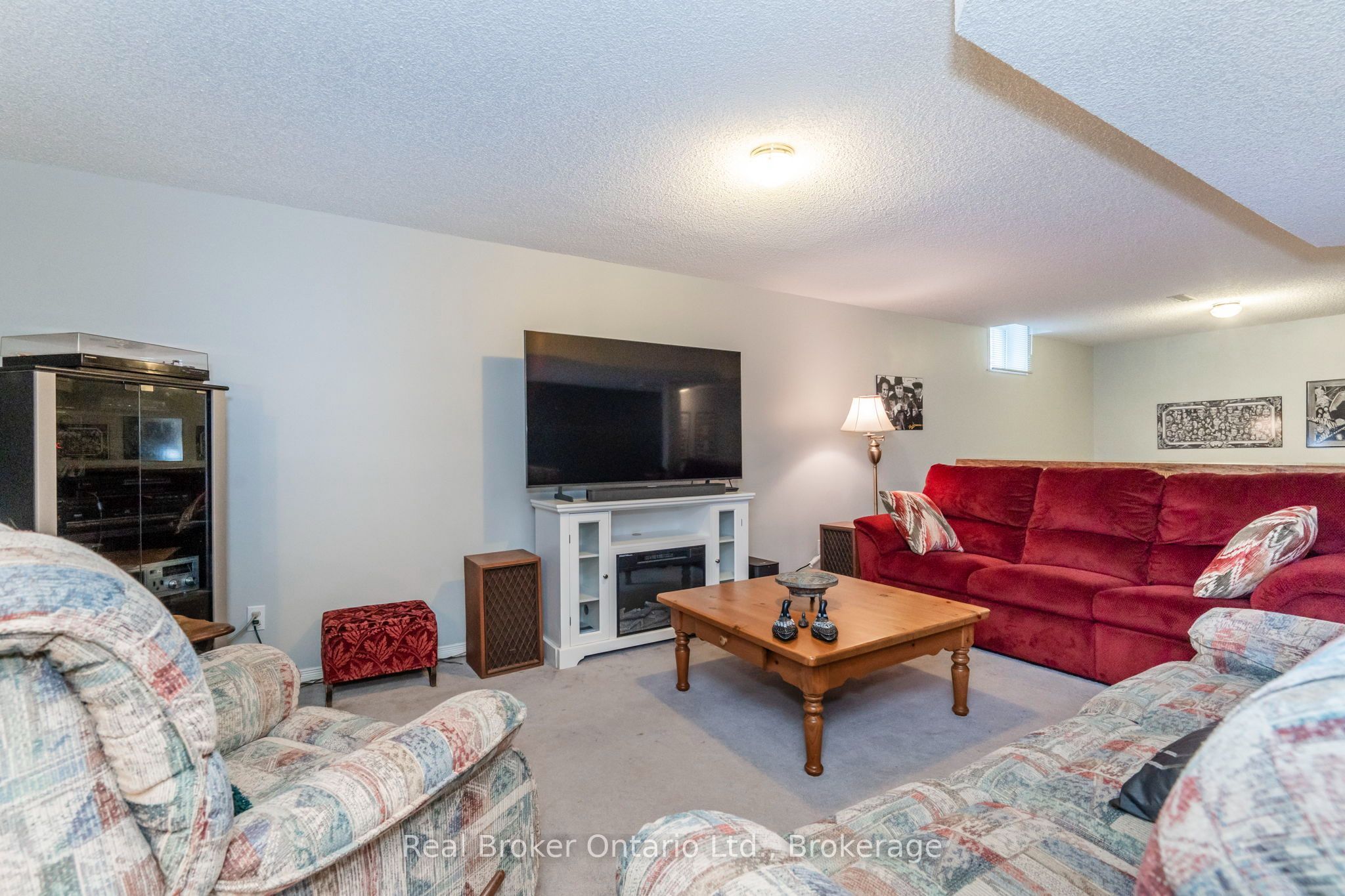 15 Neelands Street Property Photo 17