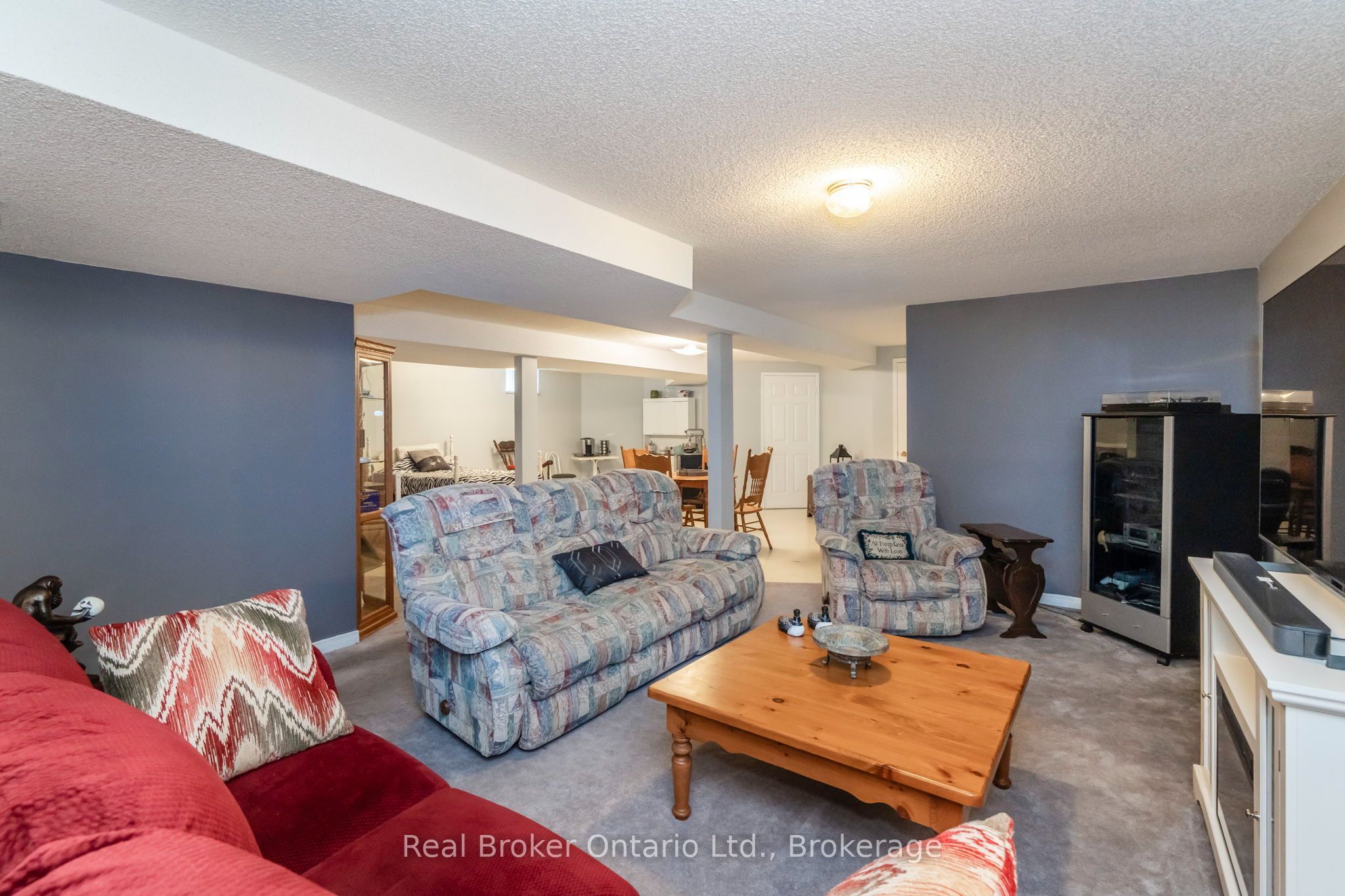 15 Neelands Street Property Photo 18