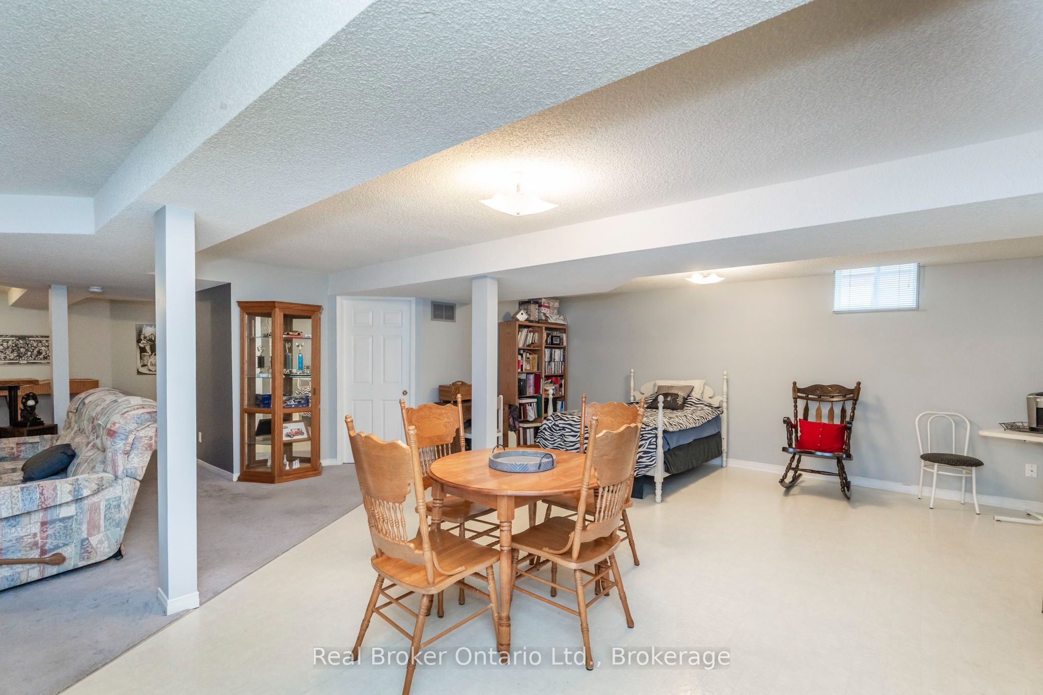 15 Neelands Street Property Photo 19