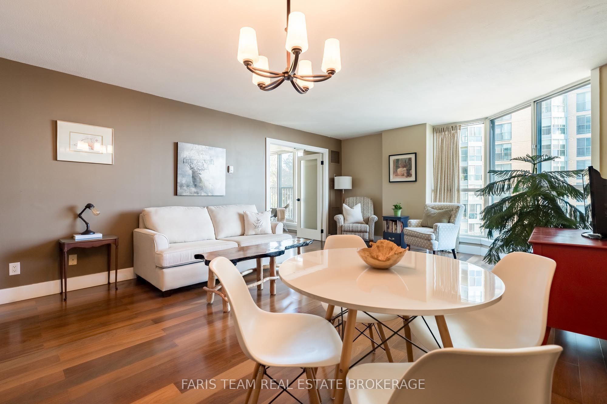 140 Dunlop Street E 508 Property Photo 12