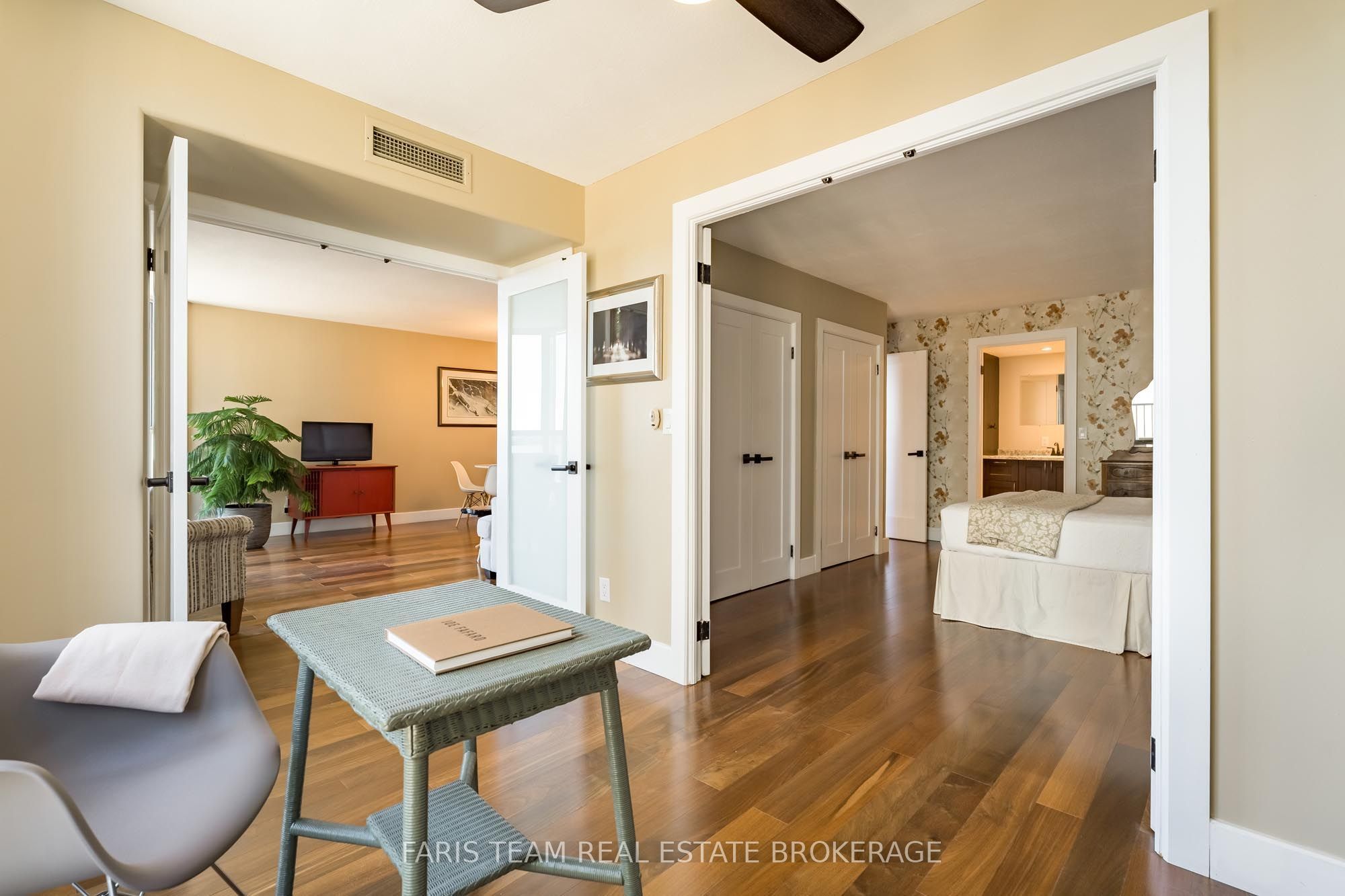 140 Dunlop Street E 508 Property Photo 18