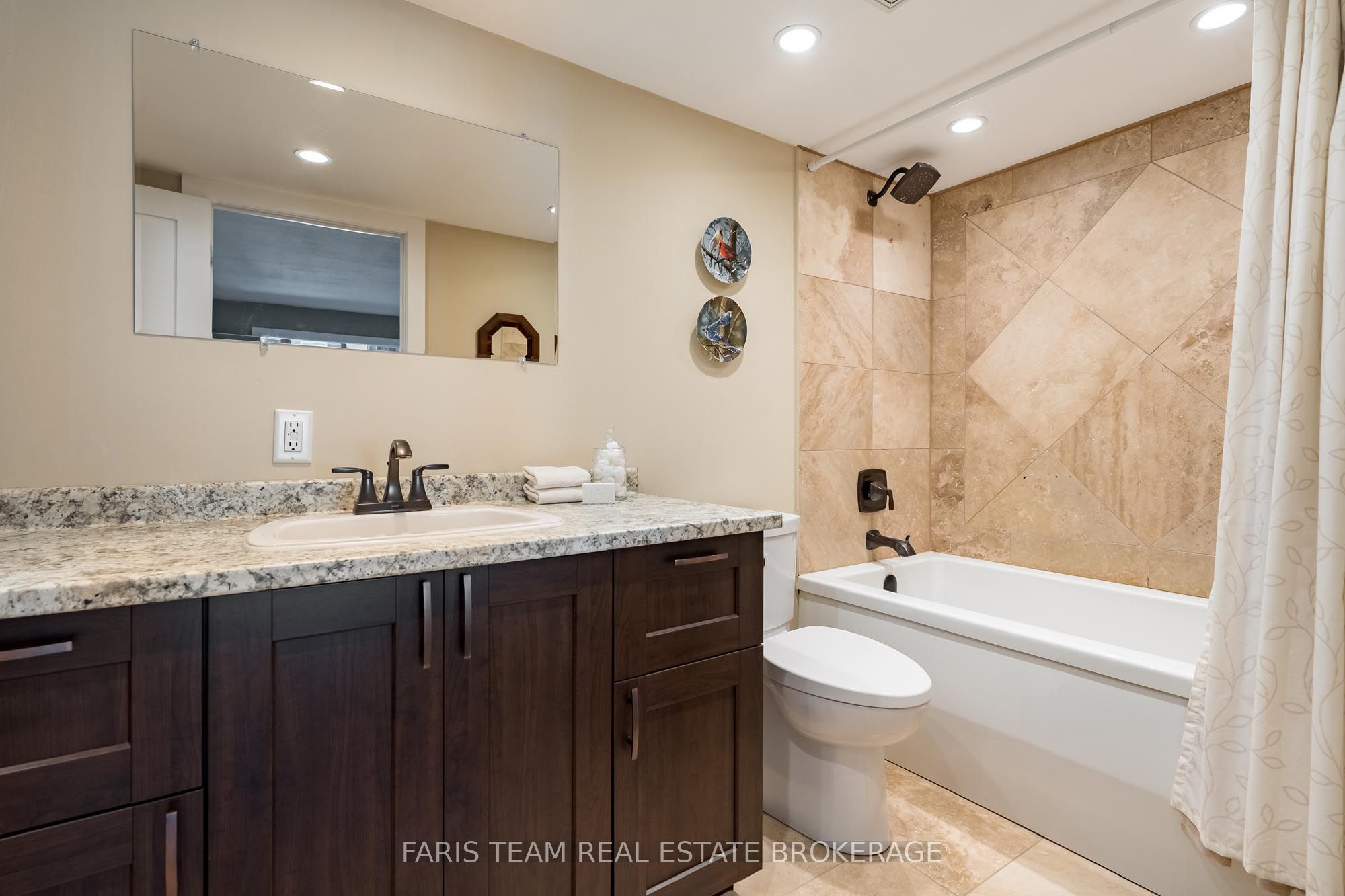 140 Dunlop Street E 508 Property Photo 20