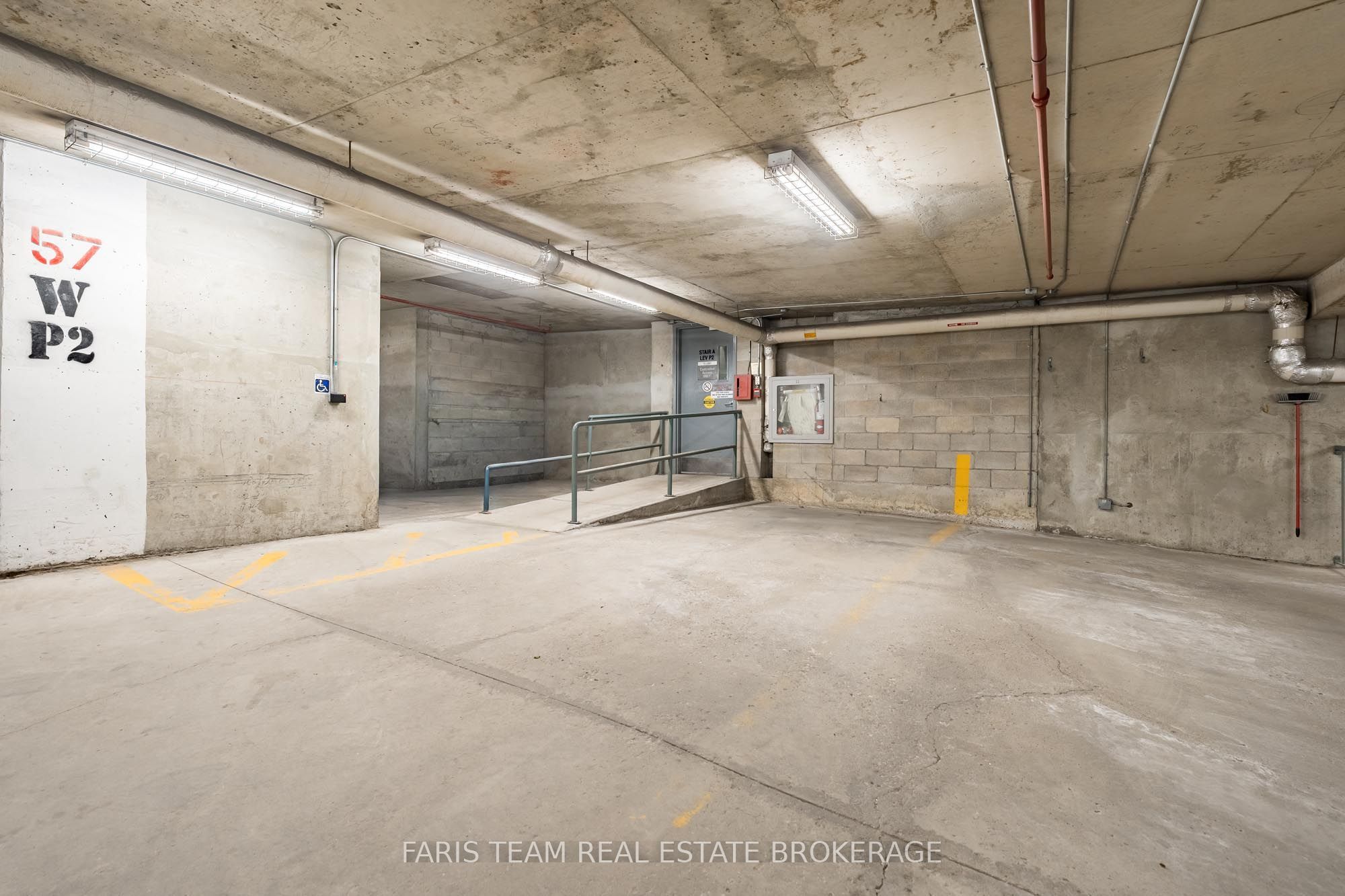 140 Dunlop Street E 508 Property Photo 32