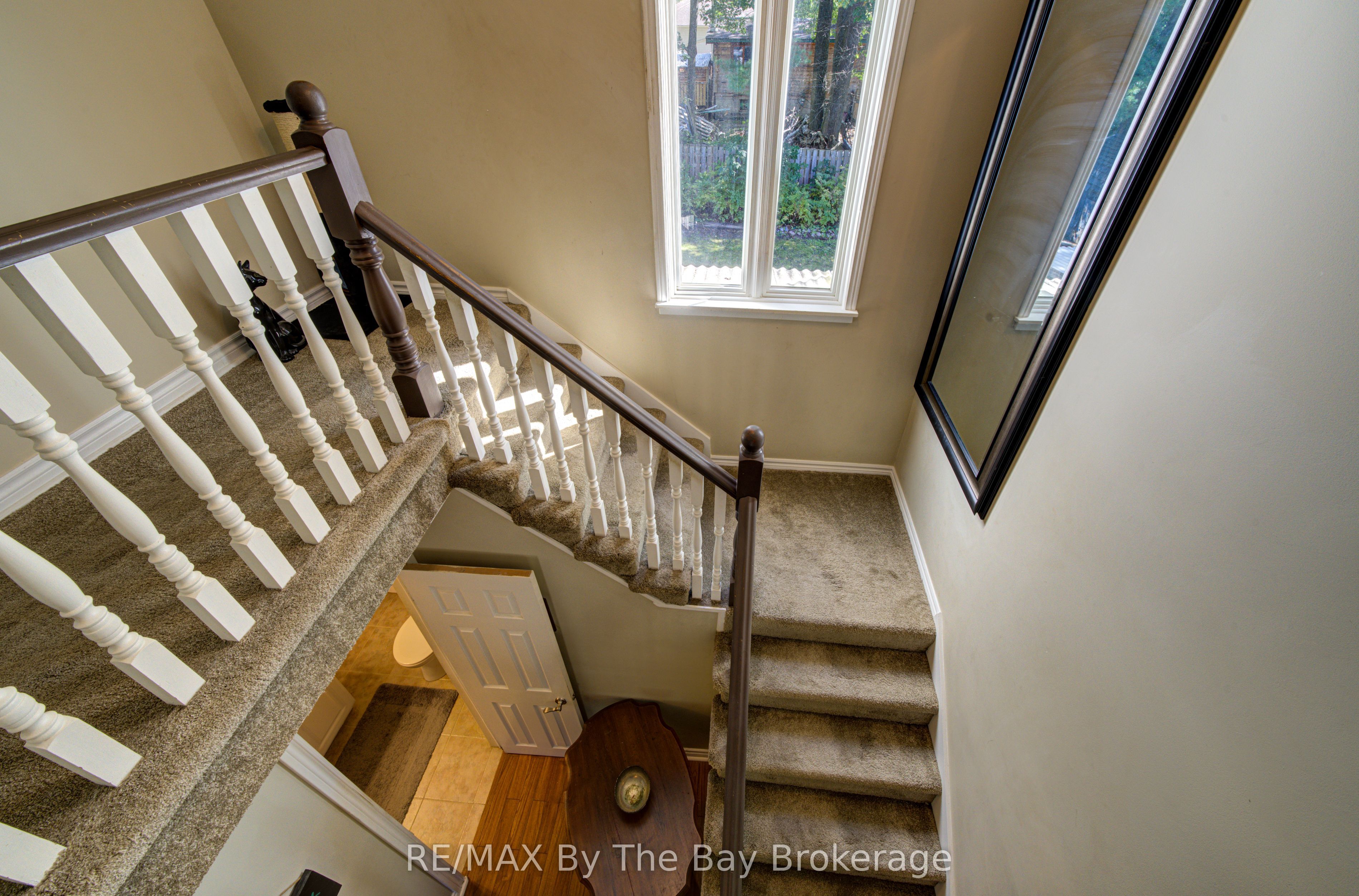 1693 River Road W Property Photo 25