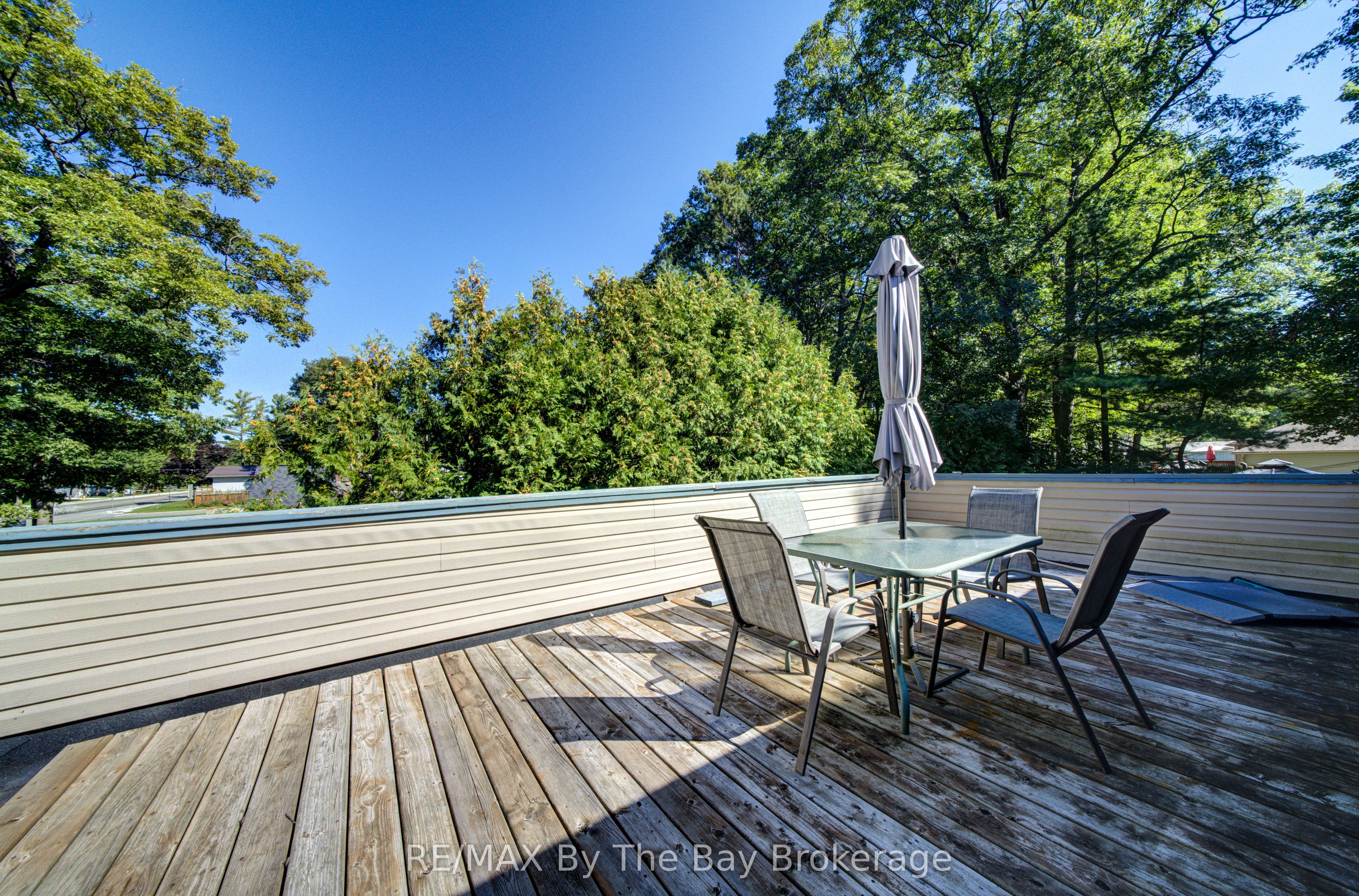 1693 River Road W Property Photo 29