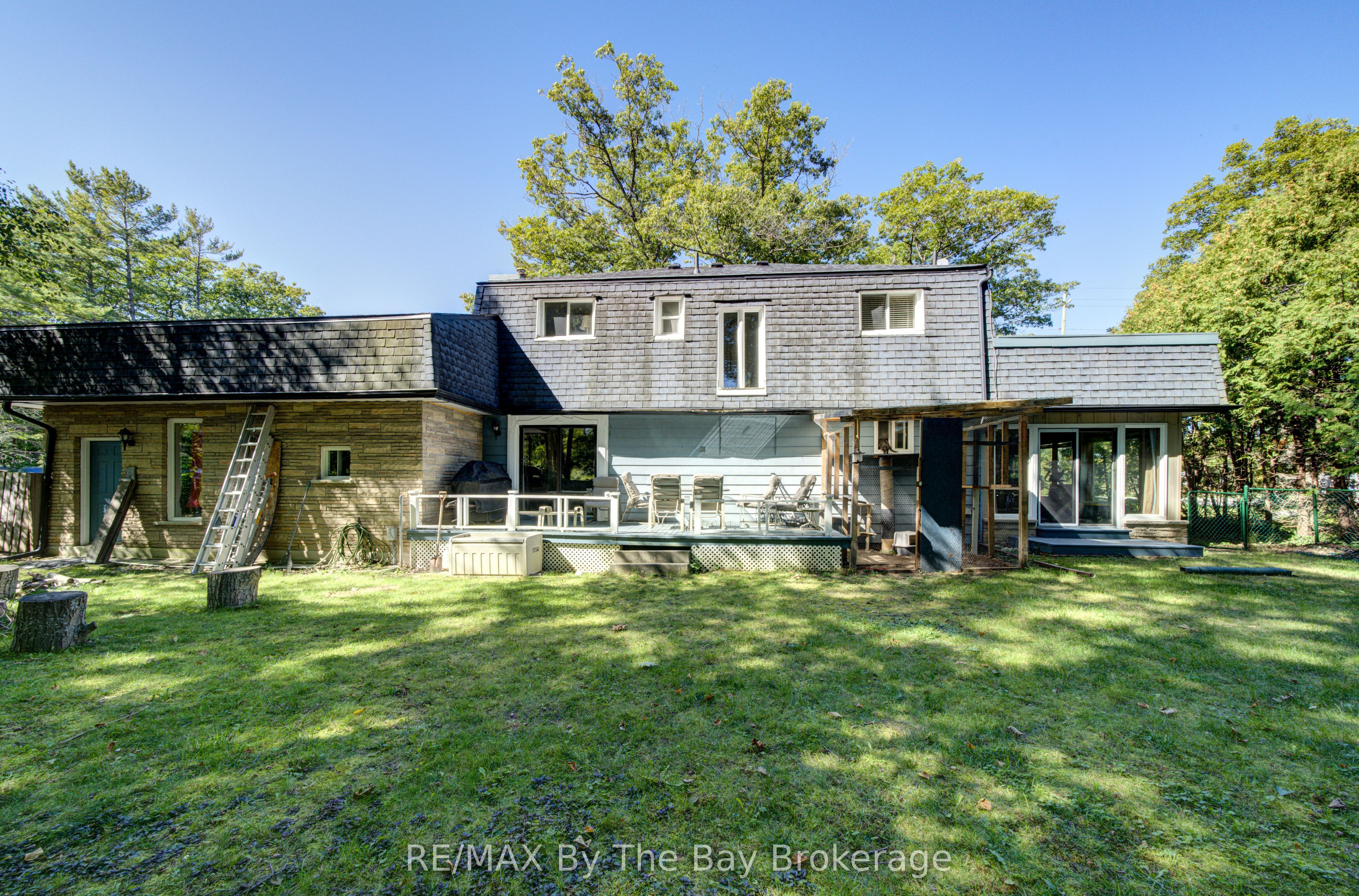 1693 River Road W Property Photo 43