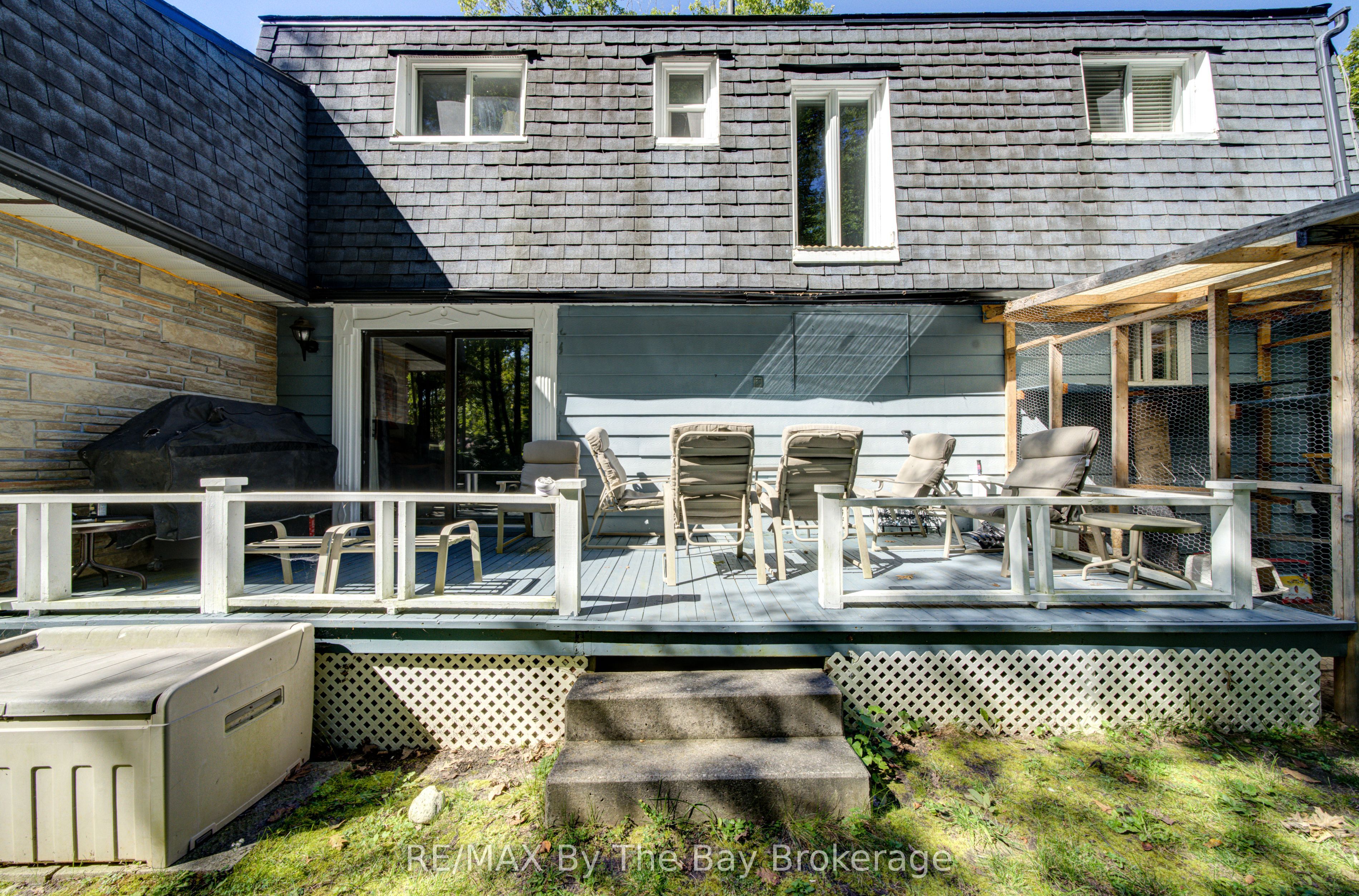1693 River Road W Property Photo 44