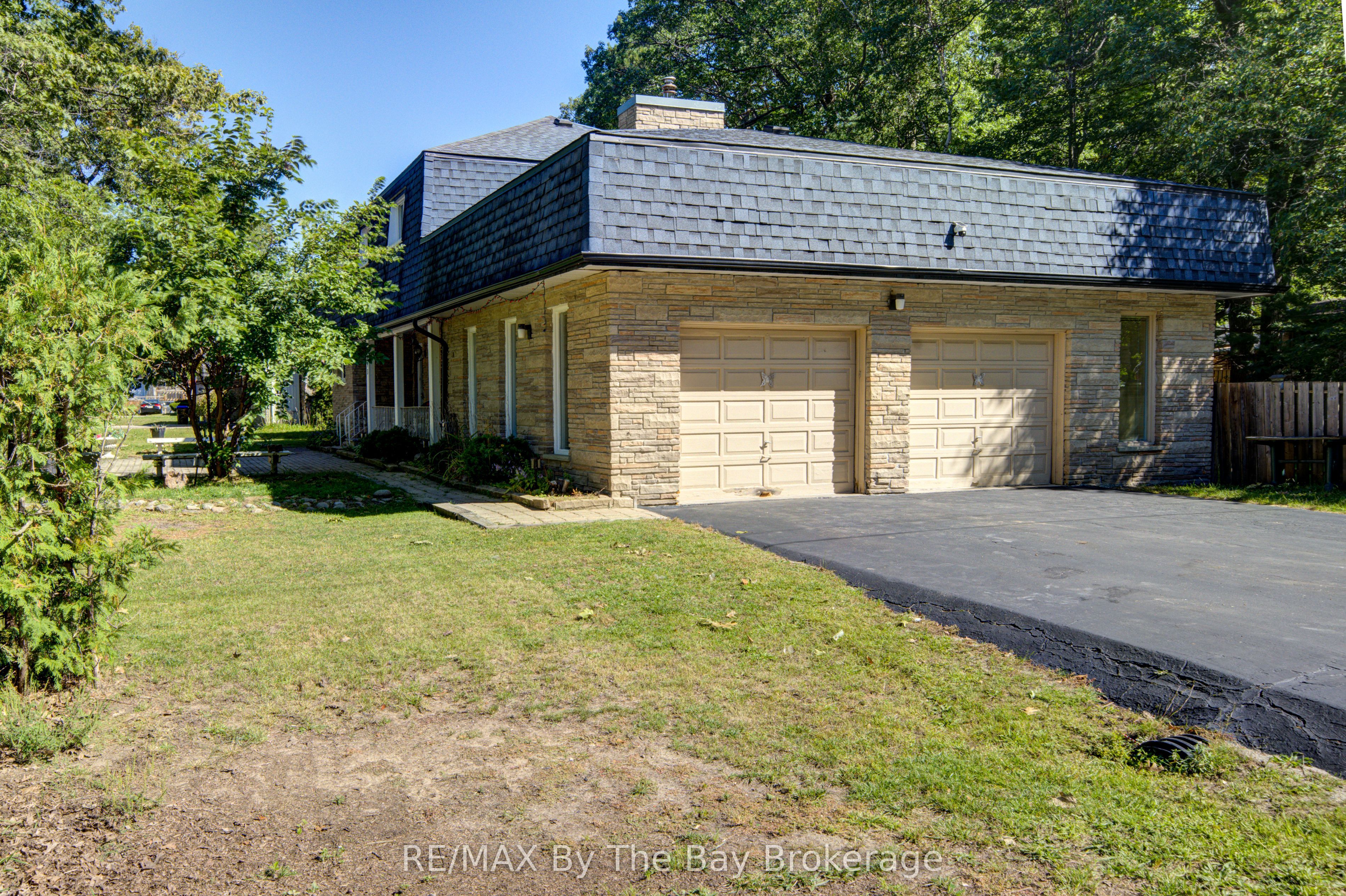 1693 River Road W Property Photo 45