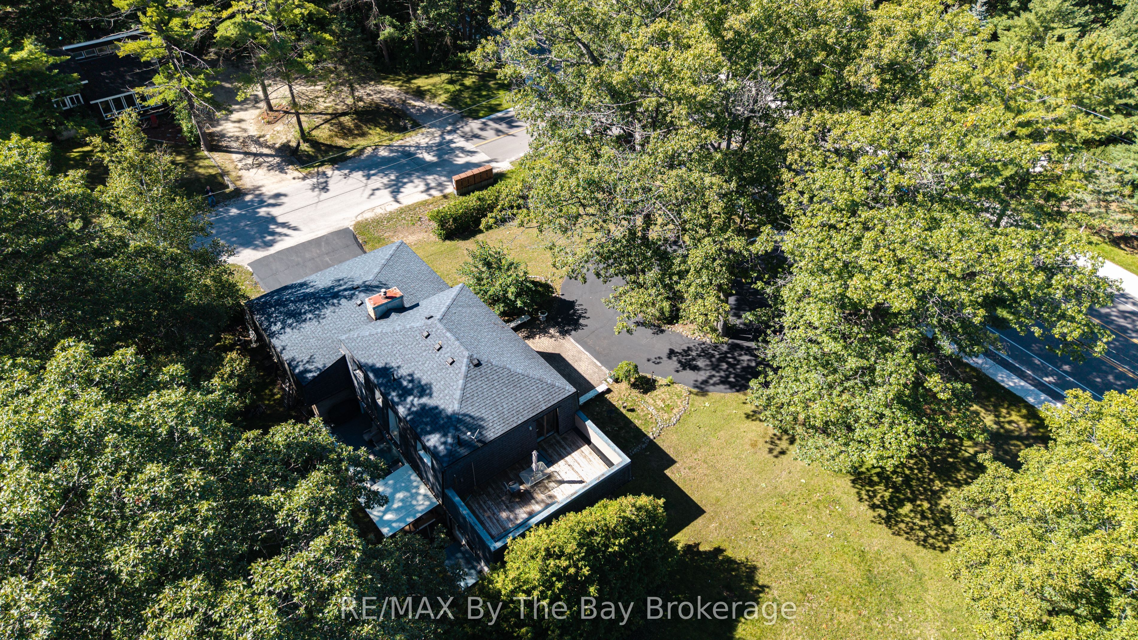1693 River Road W Property Photo 46