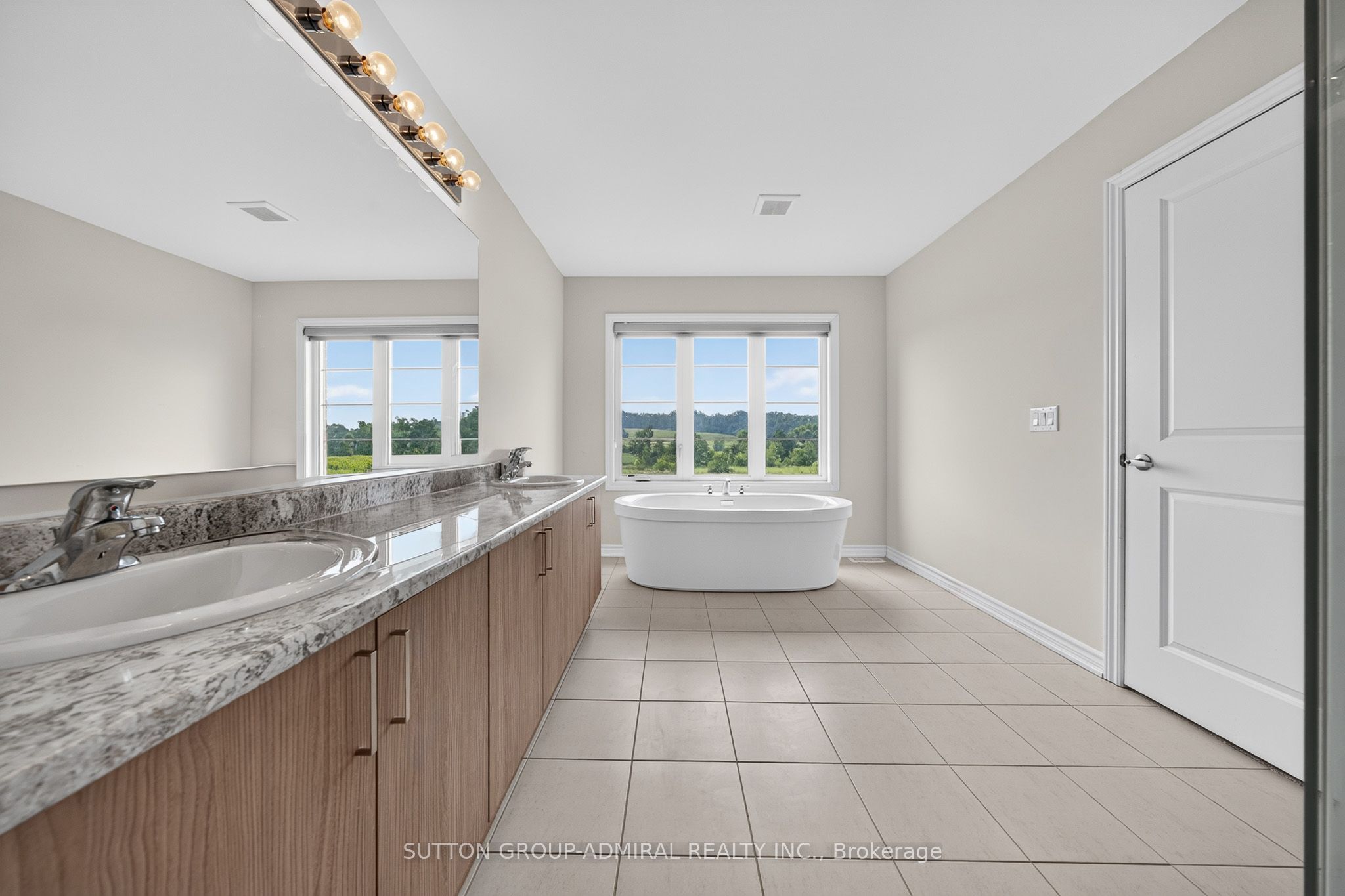 76 Calypso Avenue Property Photo 32