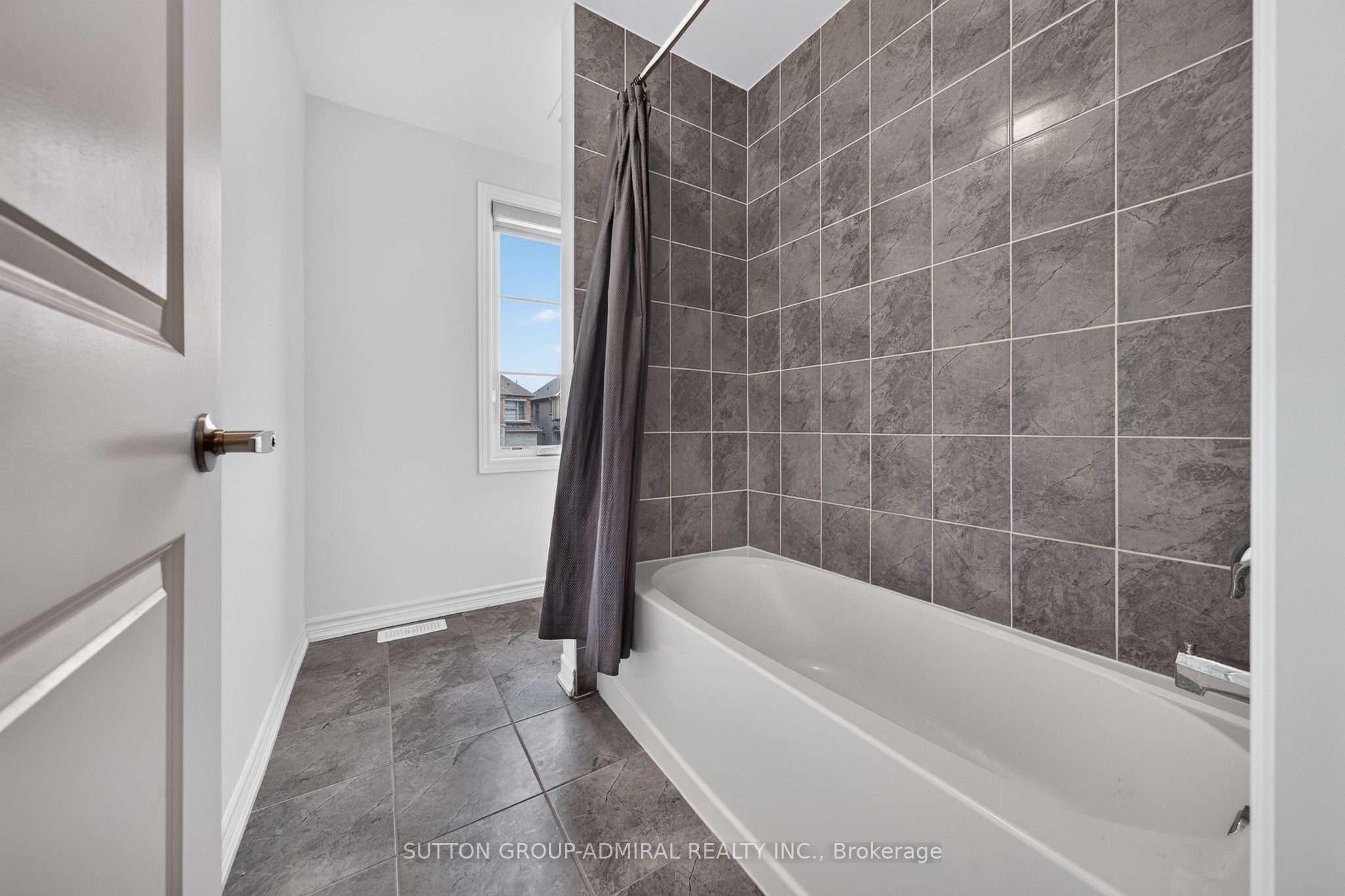 76 Calypso Avenue Property Photo 40