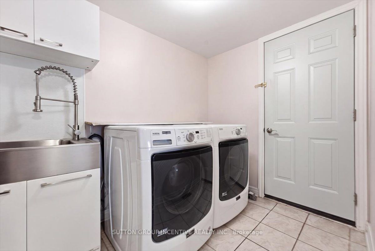17 White Crescent Property Photo 15