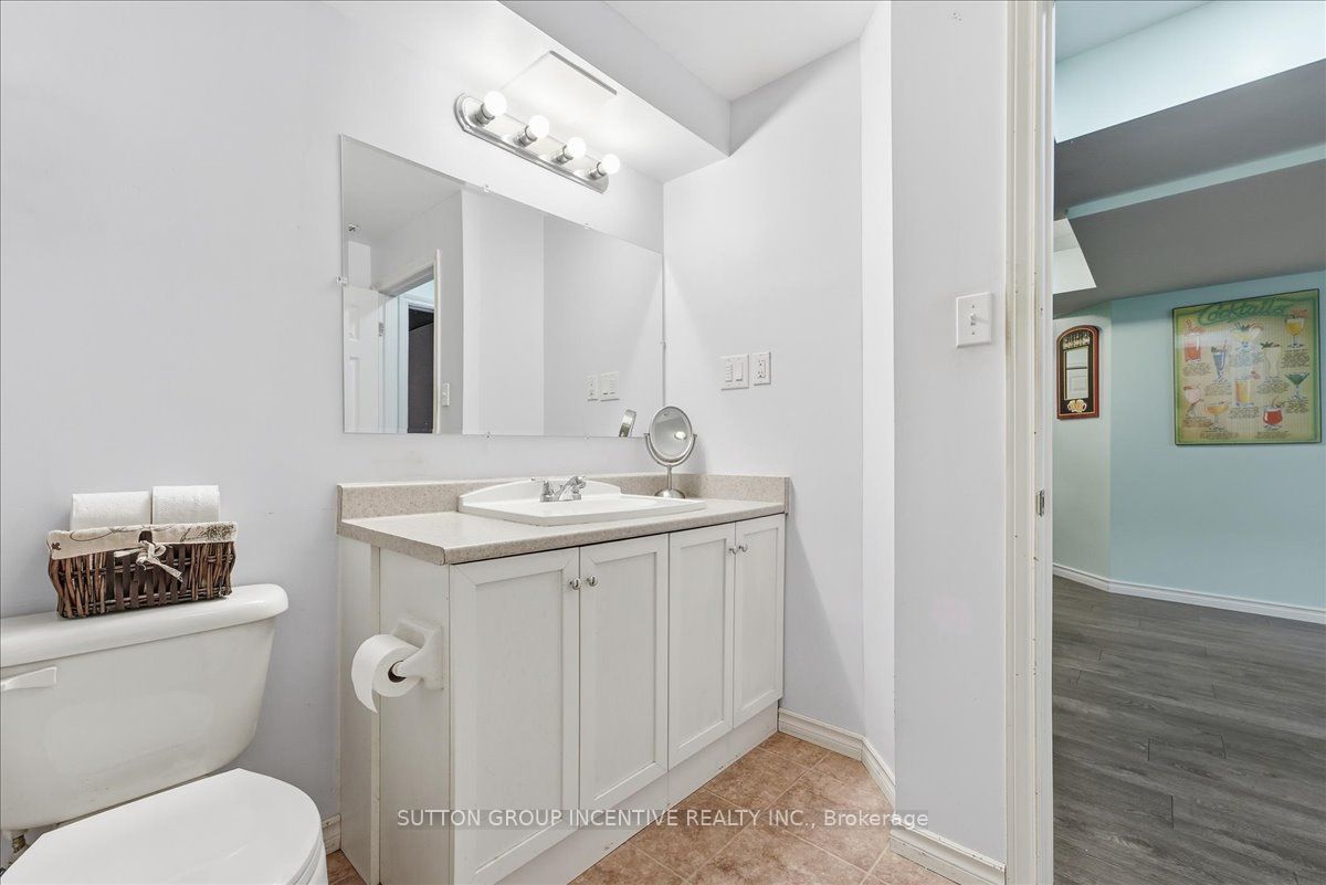 17 White Crescent Property Photo 35