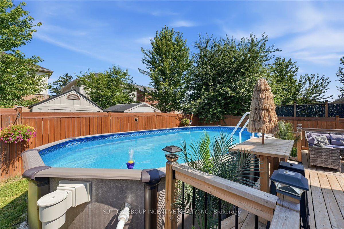 17 White Crescent Property Photo 40