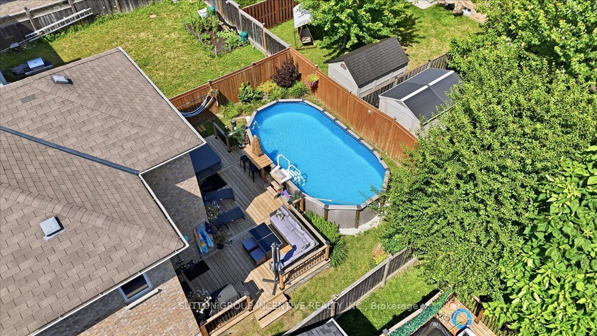 17 White Crescent Property Photo 45