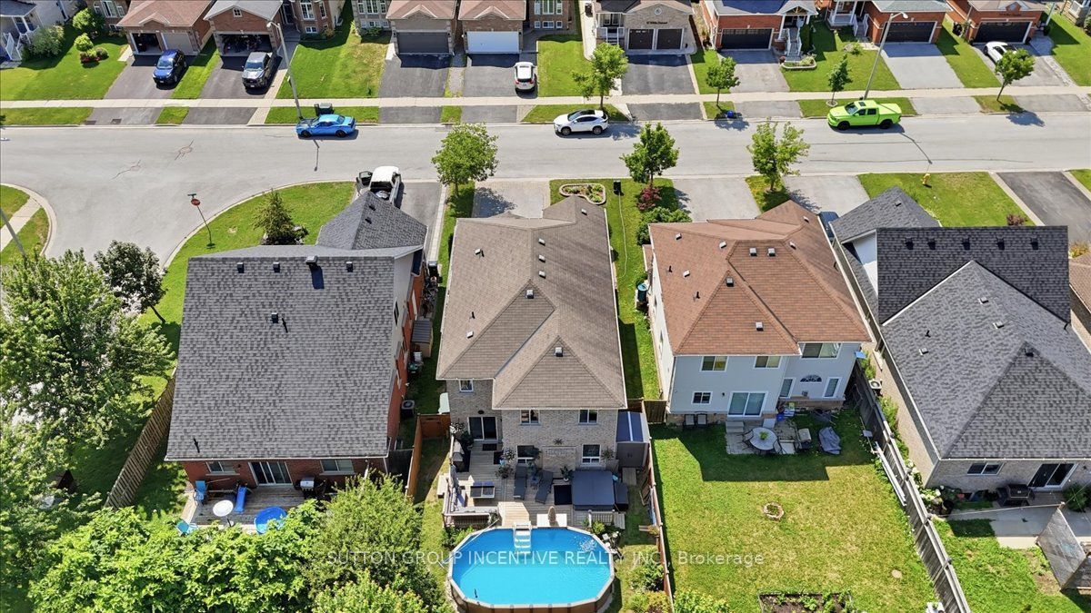 17 White Crescent Property Photo 46