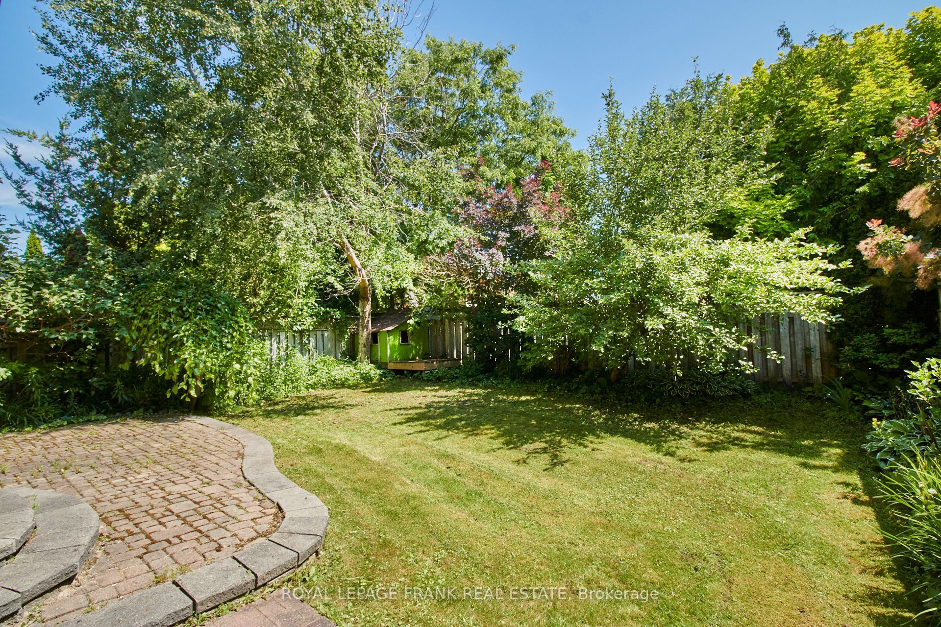 21 Crompton Drive Property Photo 12