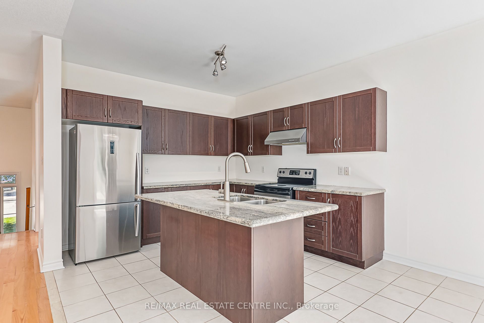 78 White Sands Way Property Photo 12