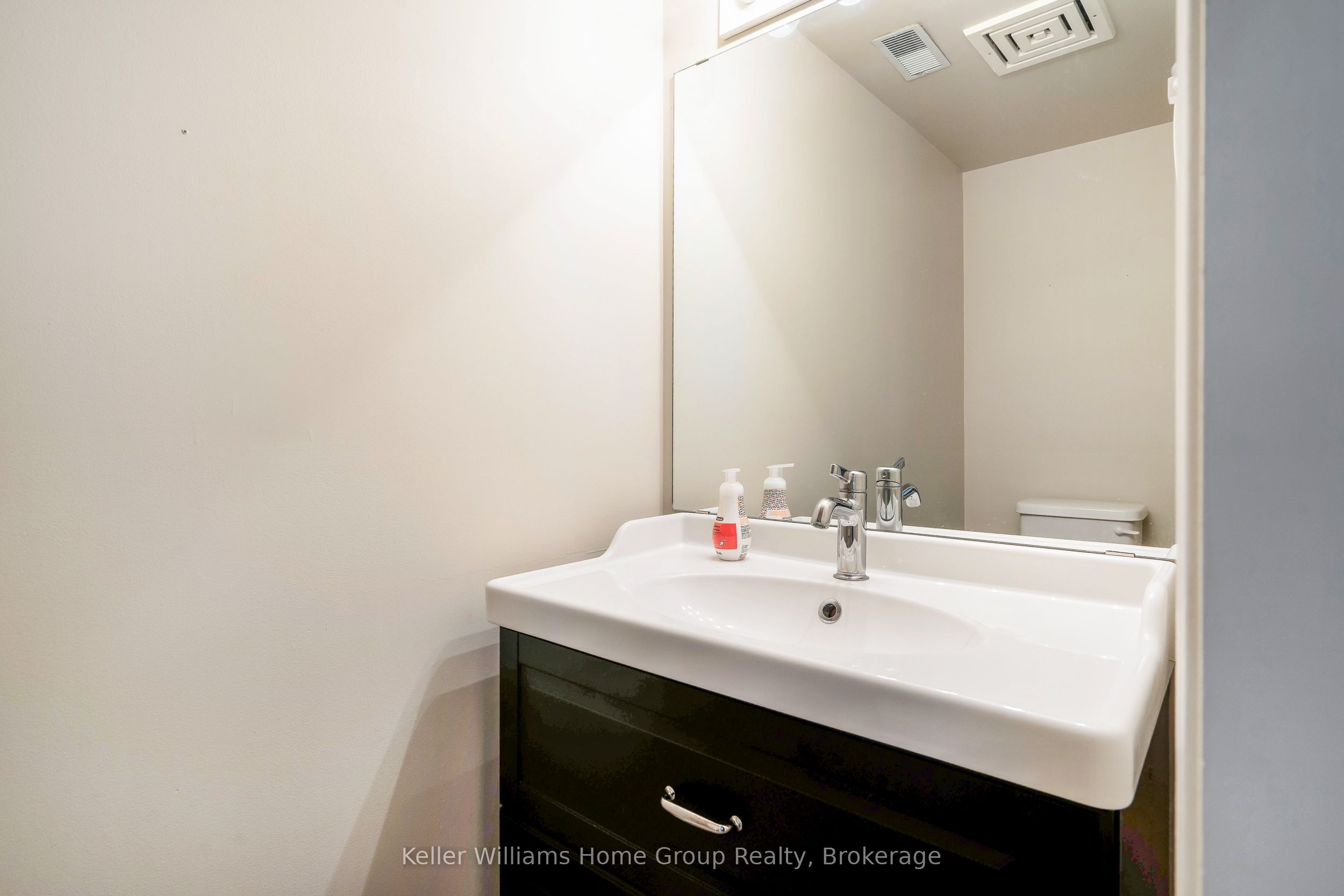 711 Johnston Park Avenue Property Photo 14