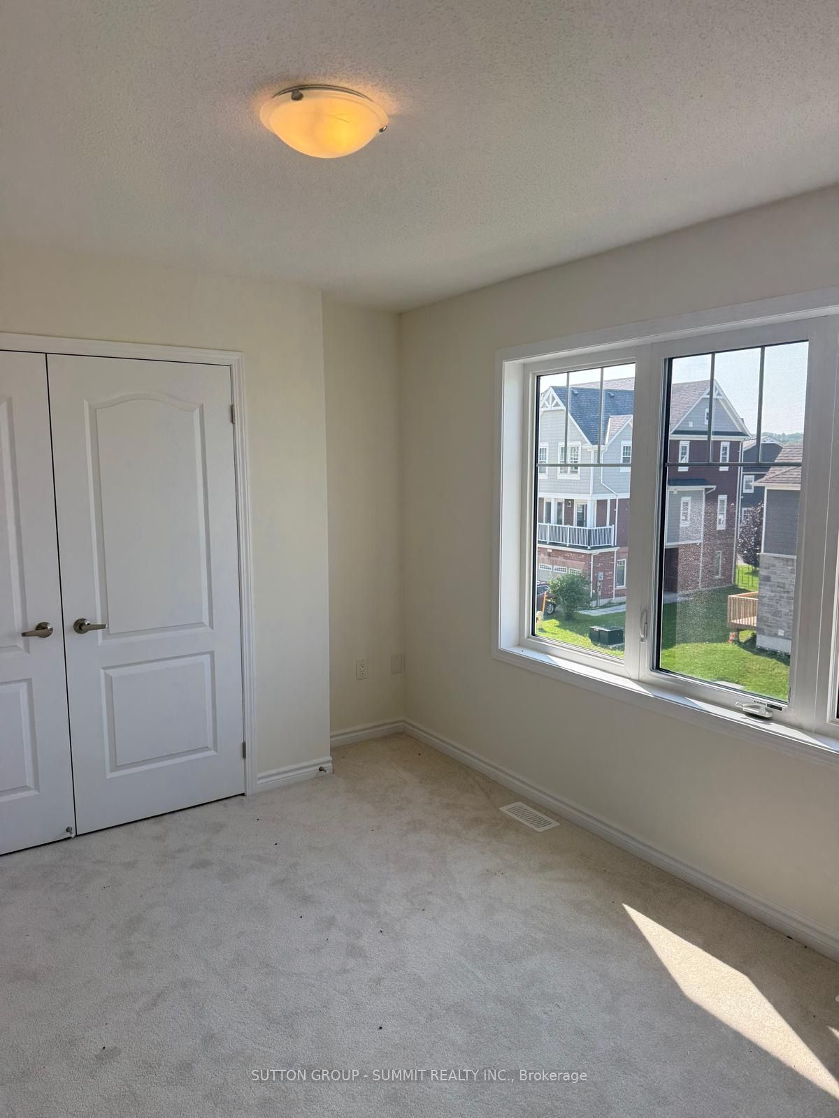 72 SANDHILL CRANE Drive Property Photo 1