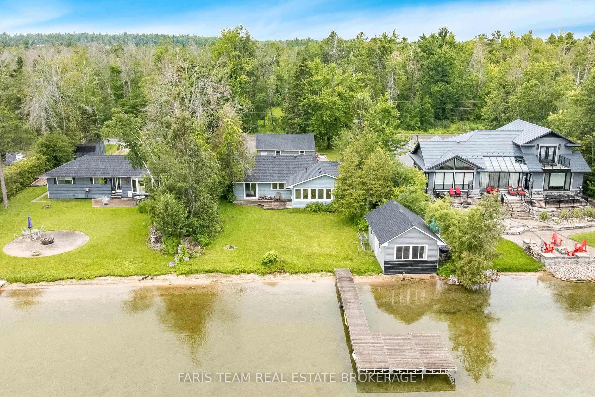 1467 Cunningham Crescent Property Photo 1