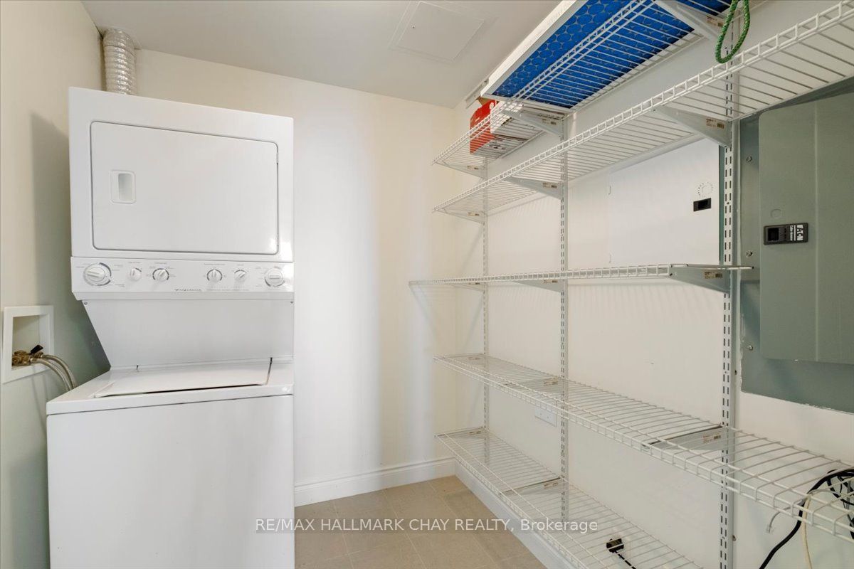 37 Ellen Street 1008 Property Photo 30