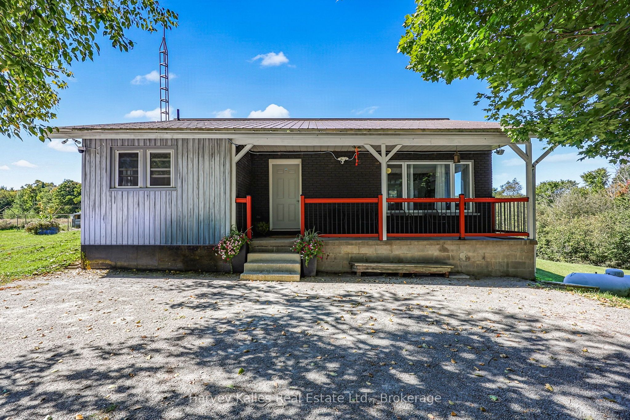 5536 Line 5 Road N Property Photo 3