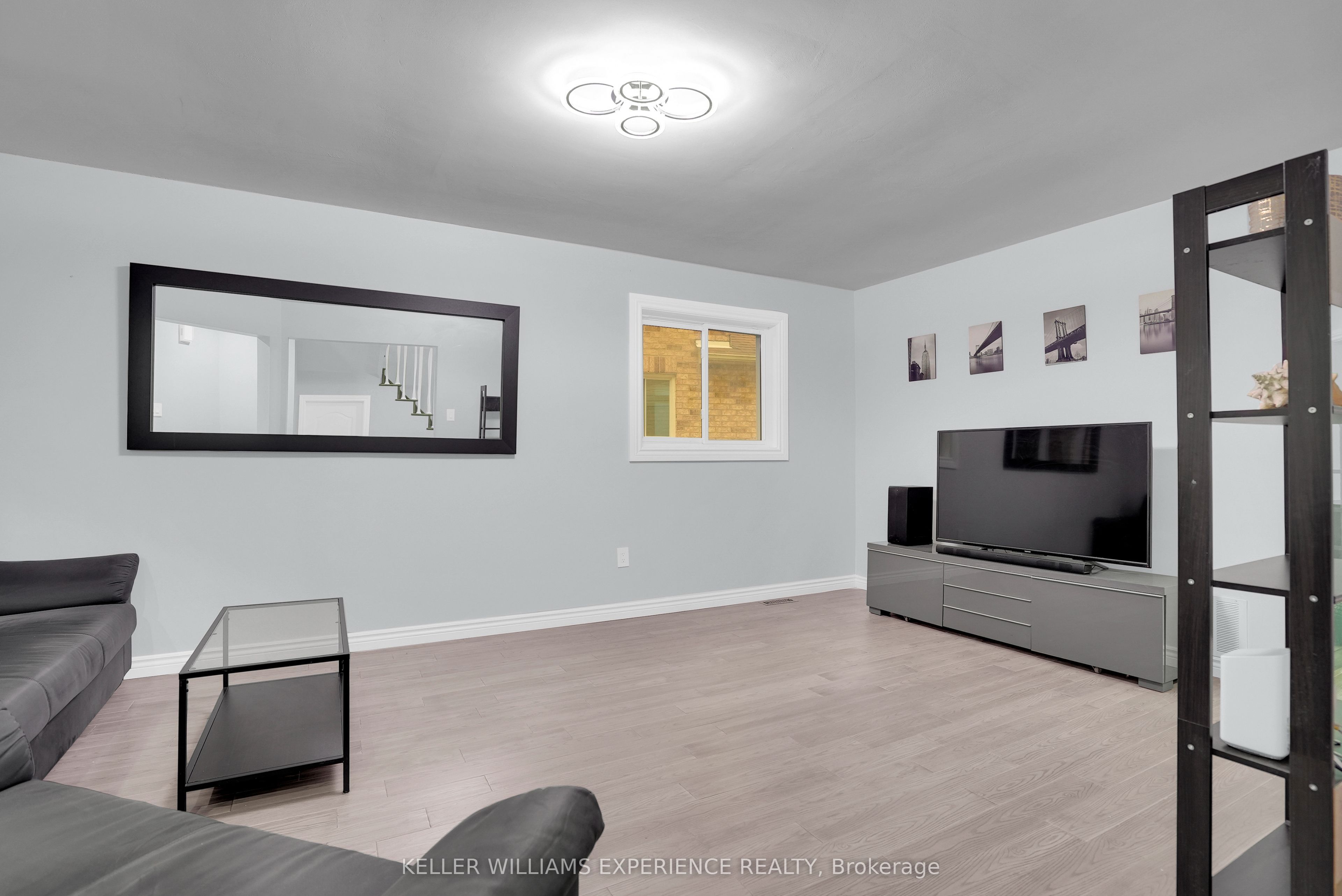 60 Nicholson Drive Property Photo 11