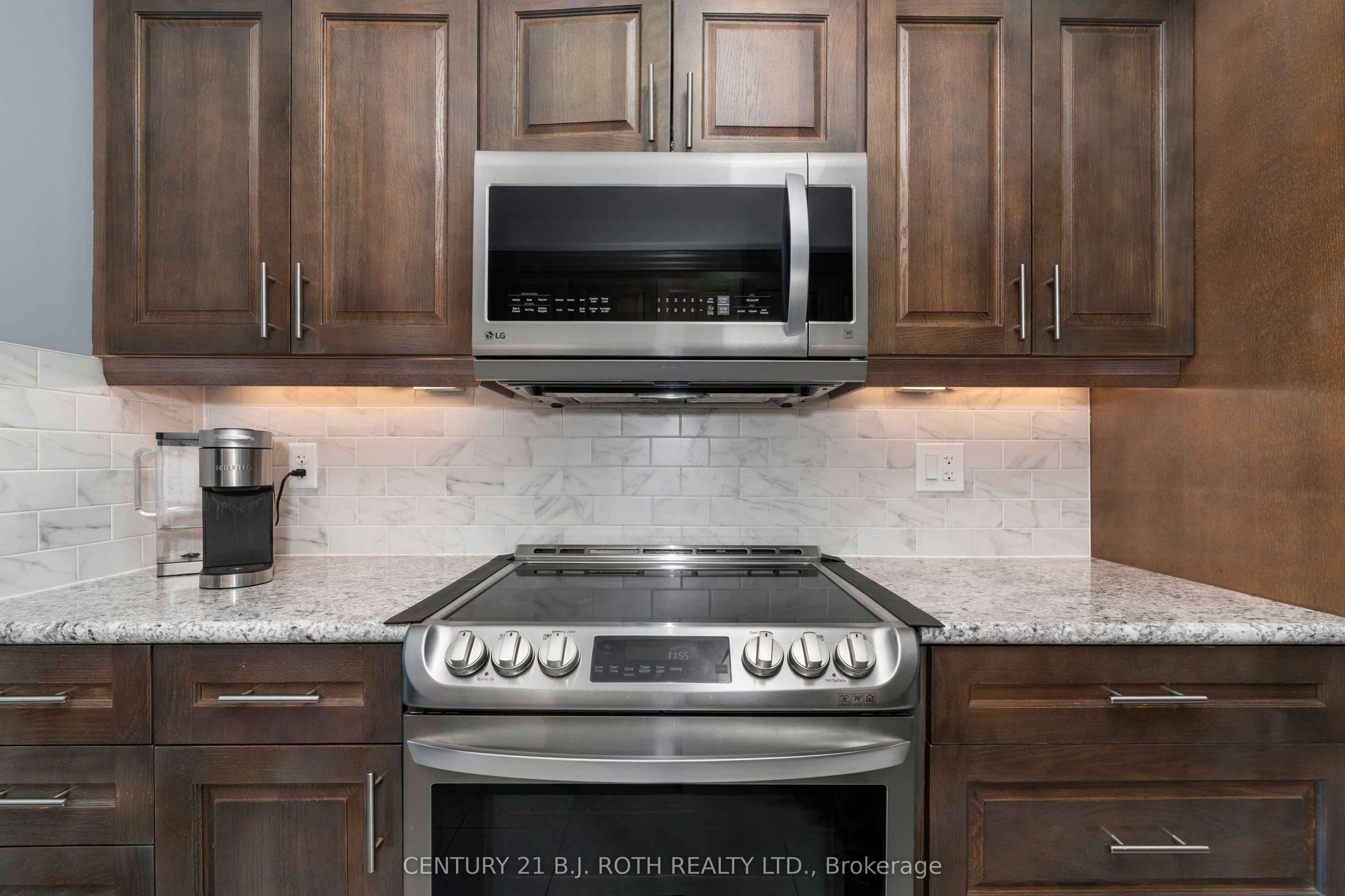 720 Yonge Street 201 Property Photo 14