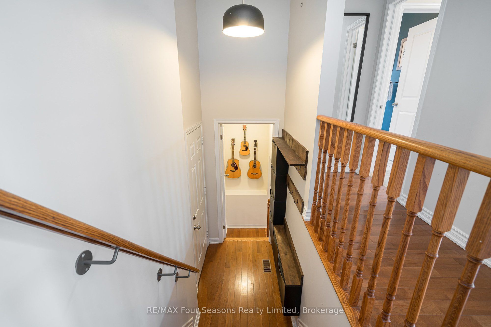 32 Christy Drive Property Photo 19