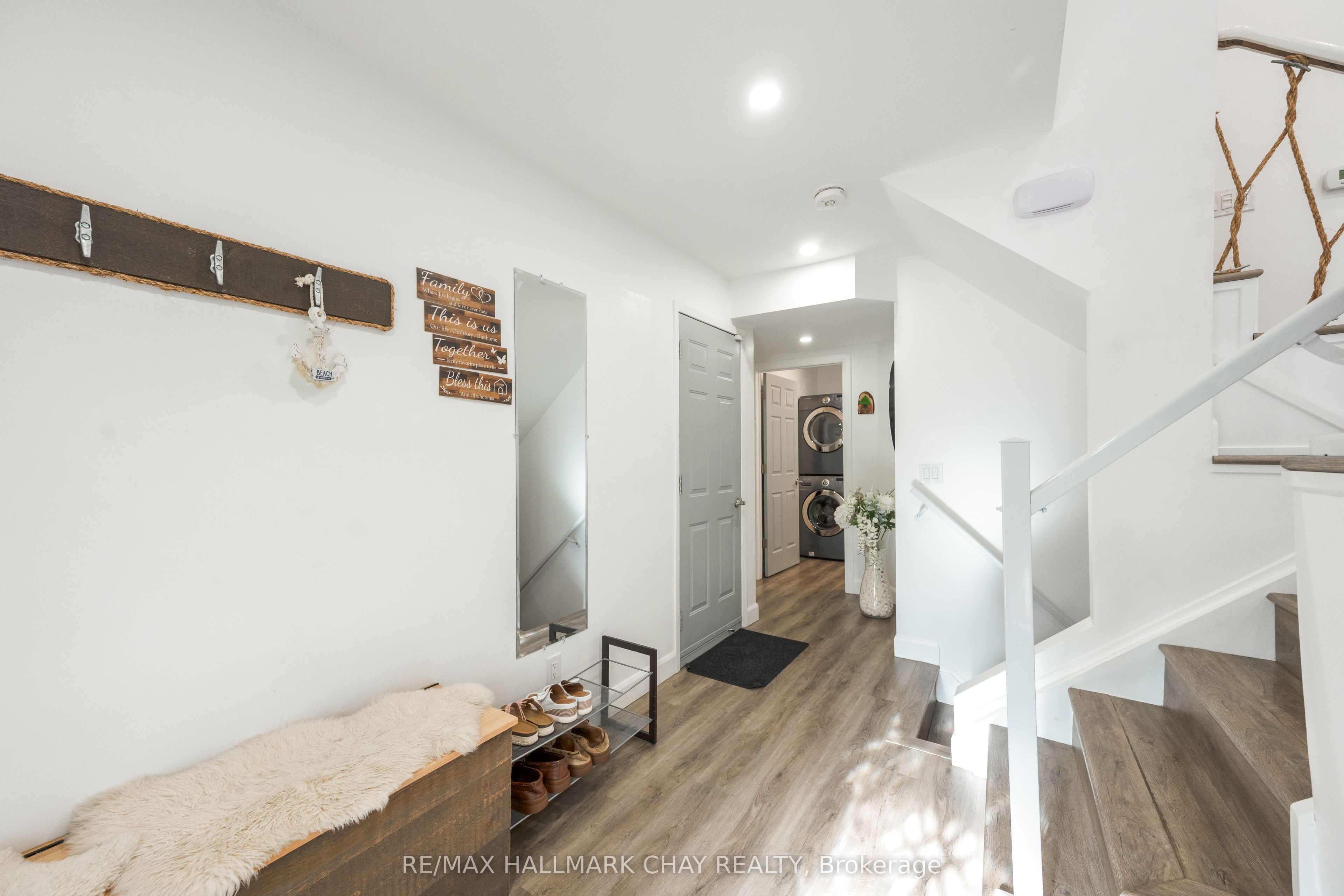 275 Sunnidale Road Property Photo 6