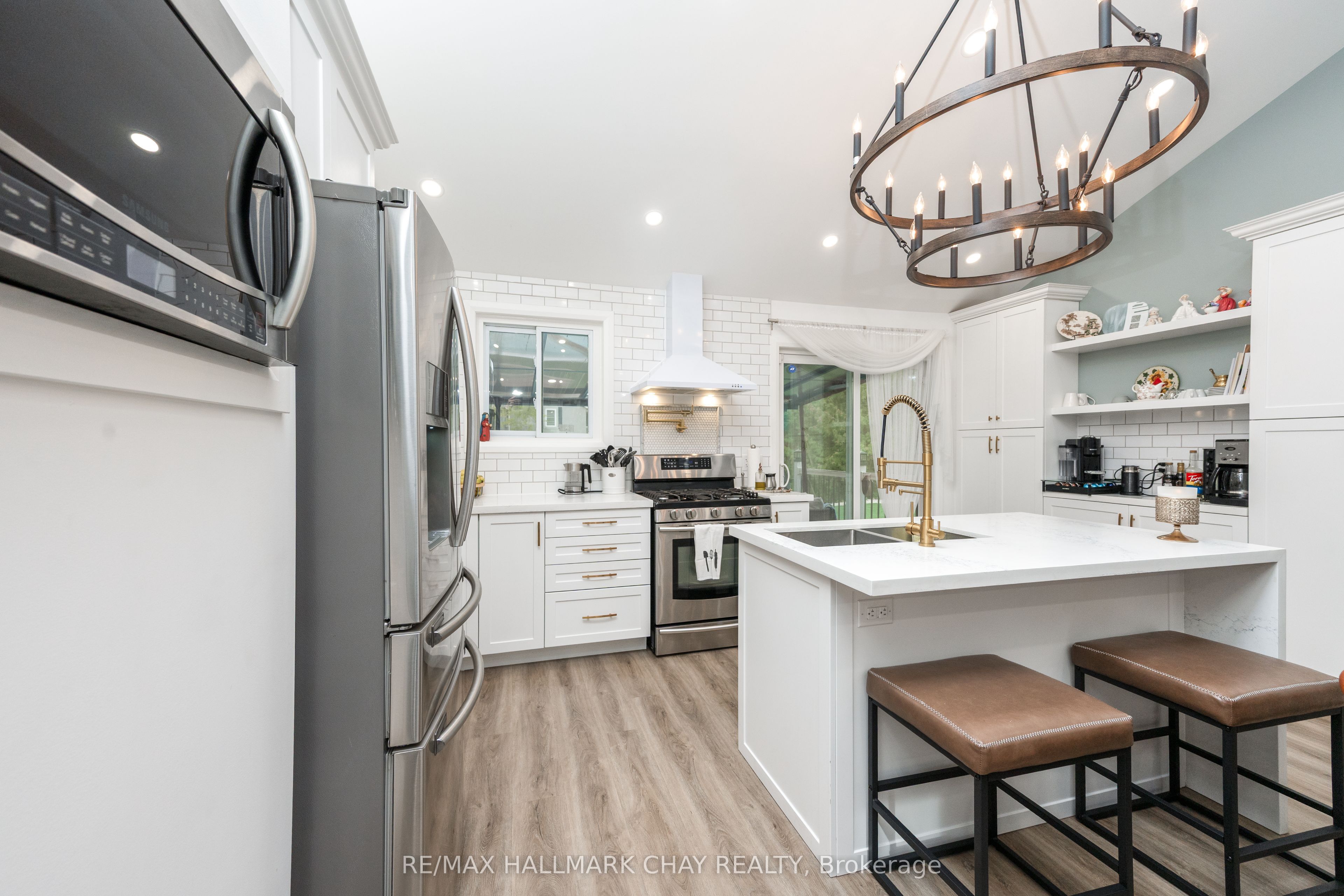 275 Sunnidale Road Property Photo 9