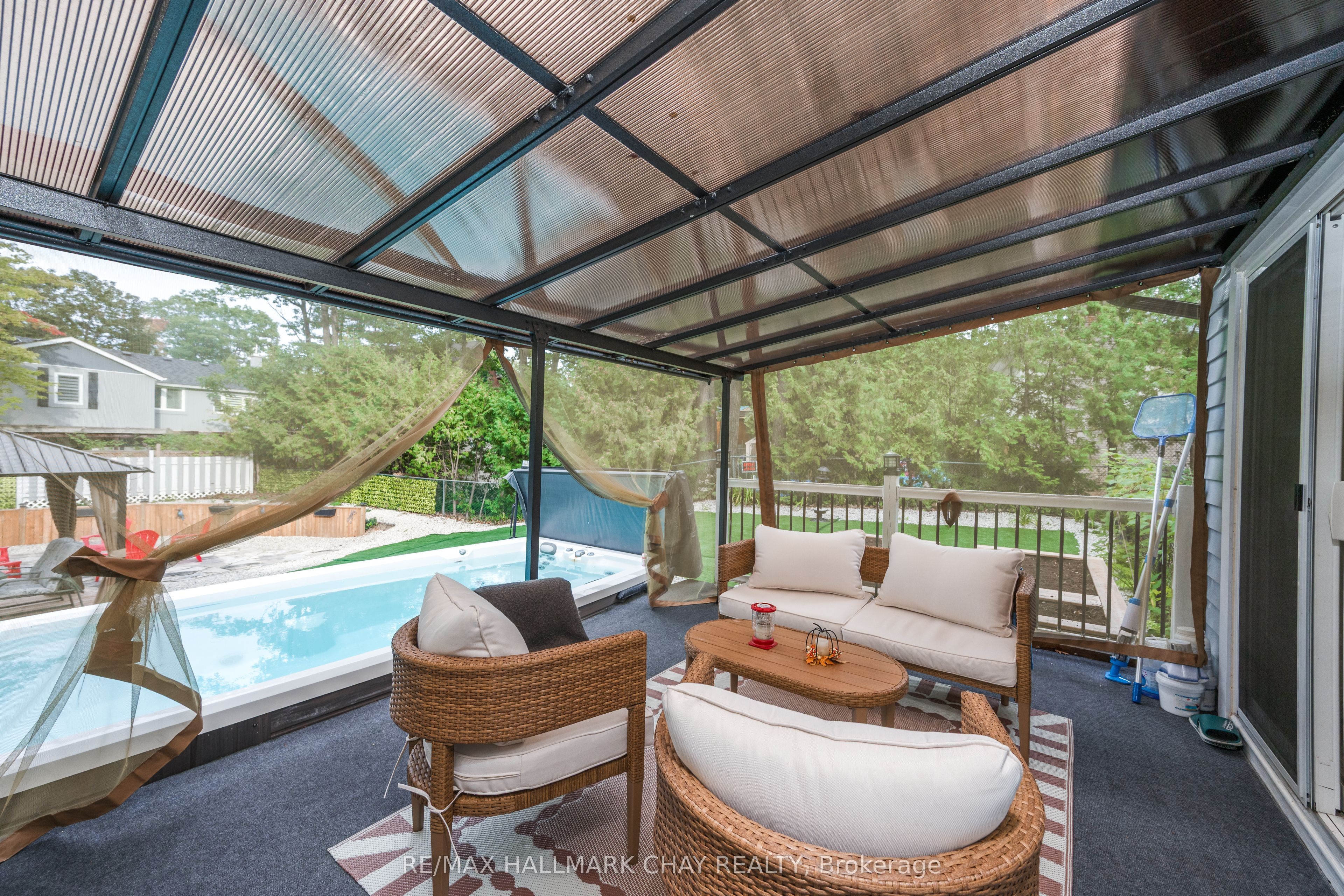 275 Sunnidale Road Property Photo 12