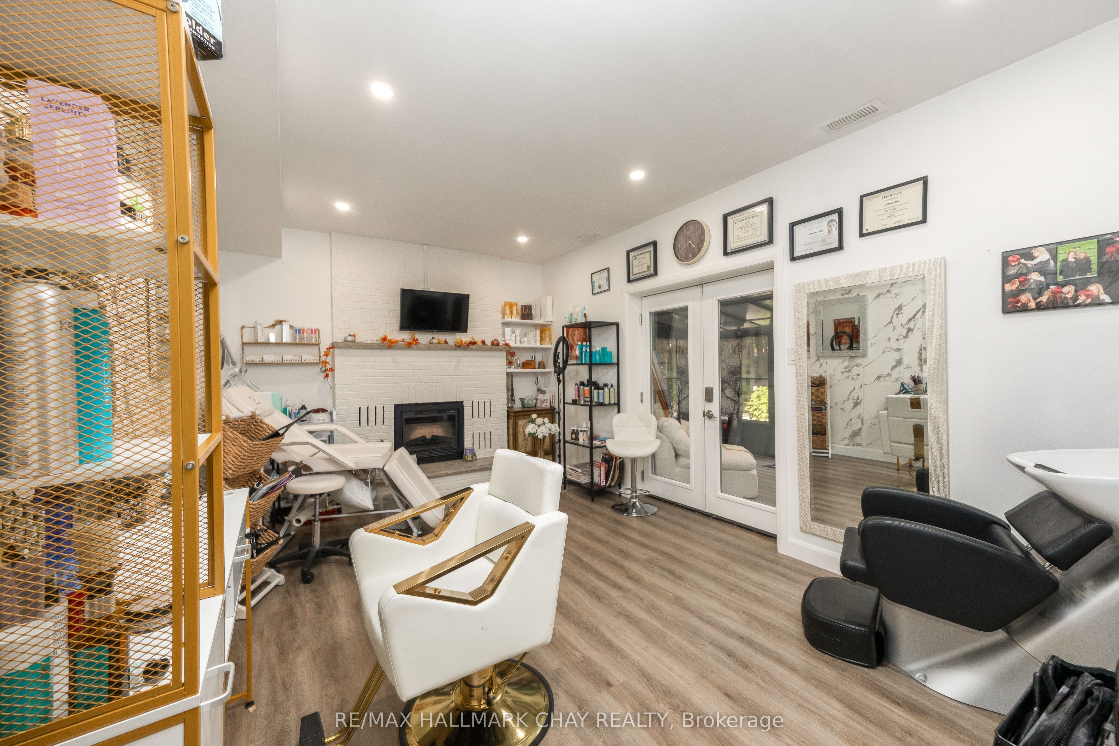 275 Sunnidale Road Property Photo 13