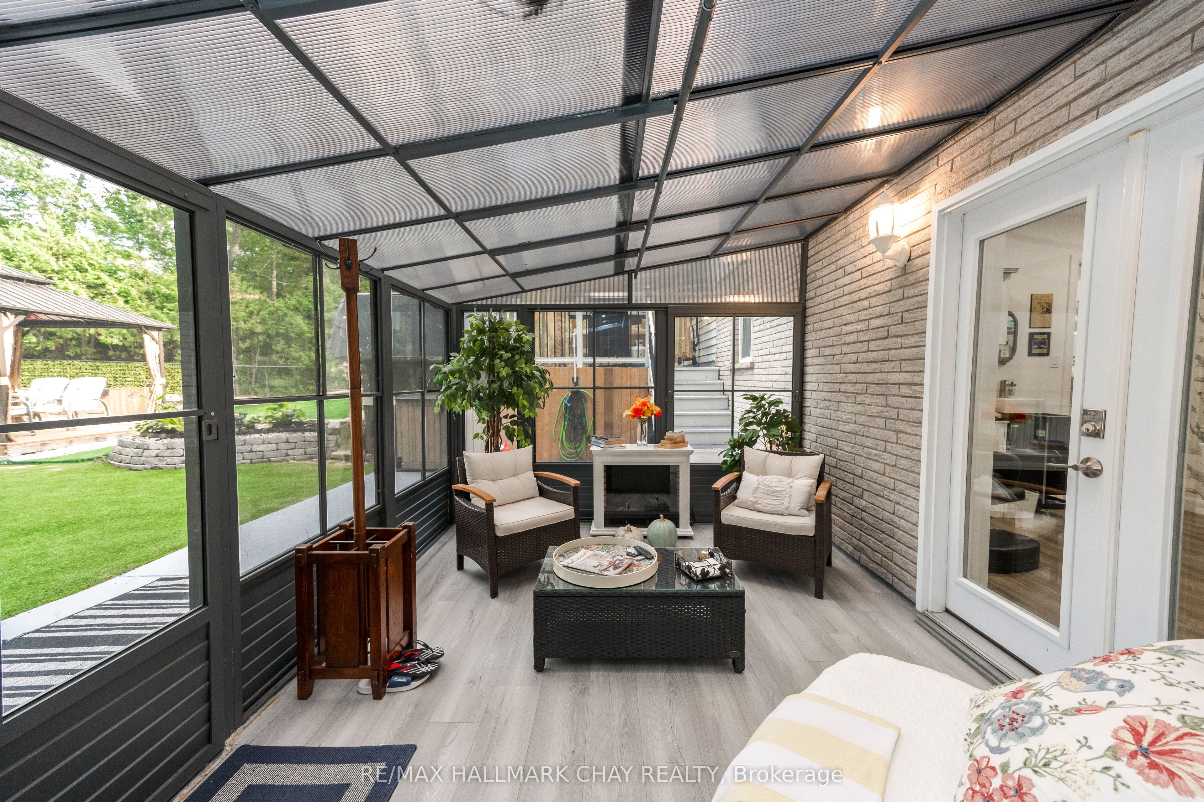 275 Sunnidale Road Property Photo 16