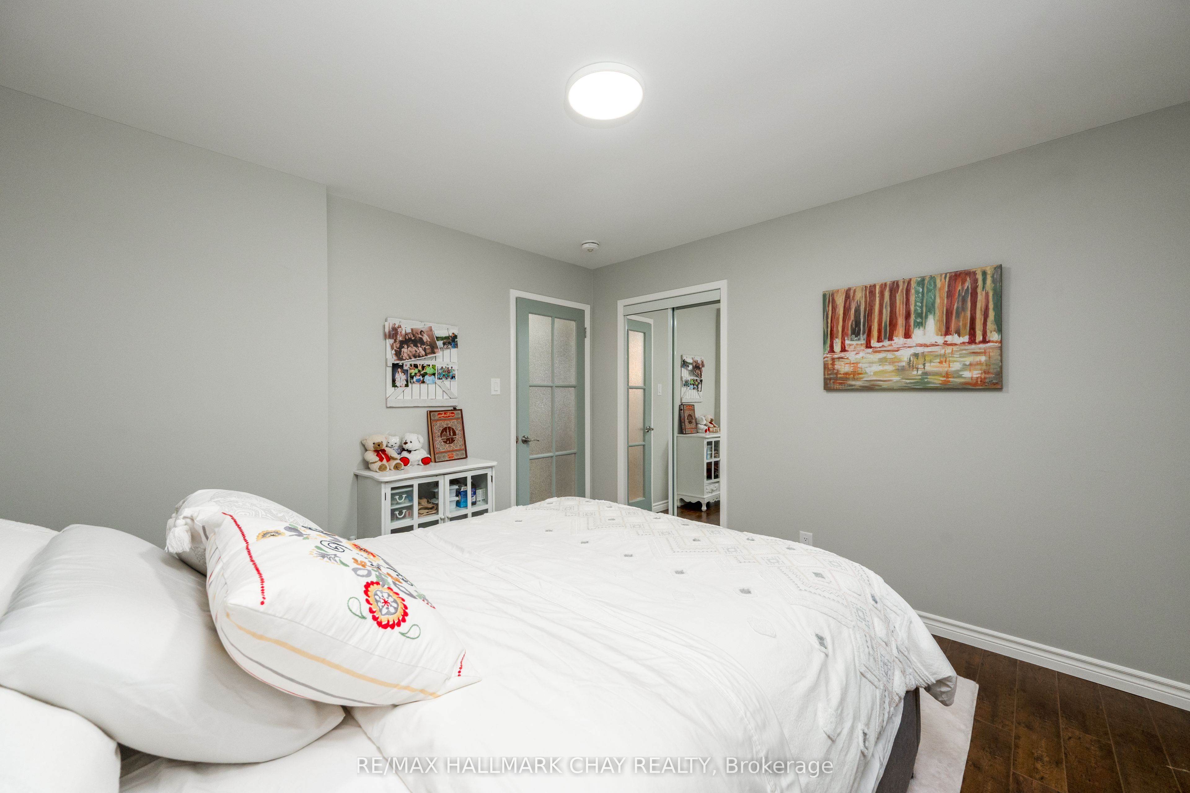 275 Sunnidale Road Property Photo 31
