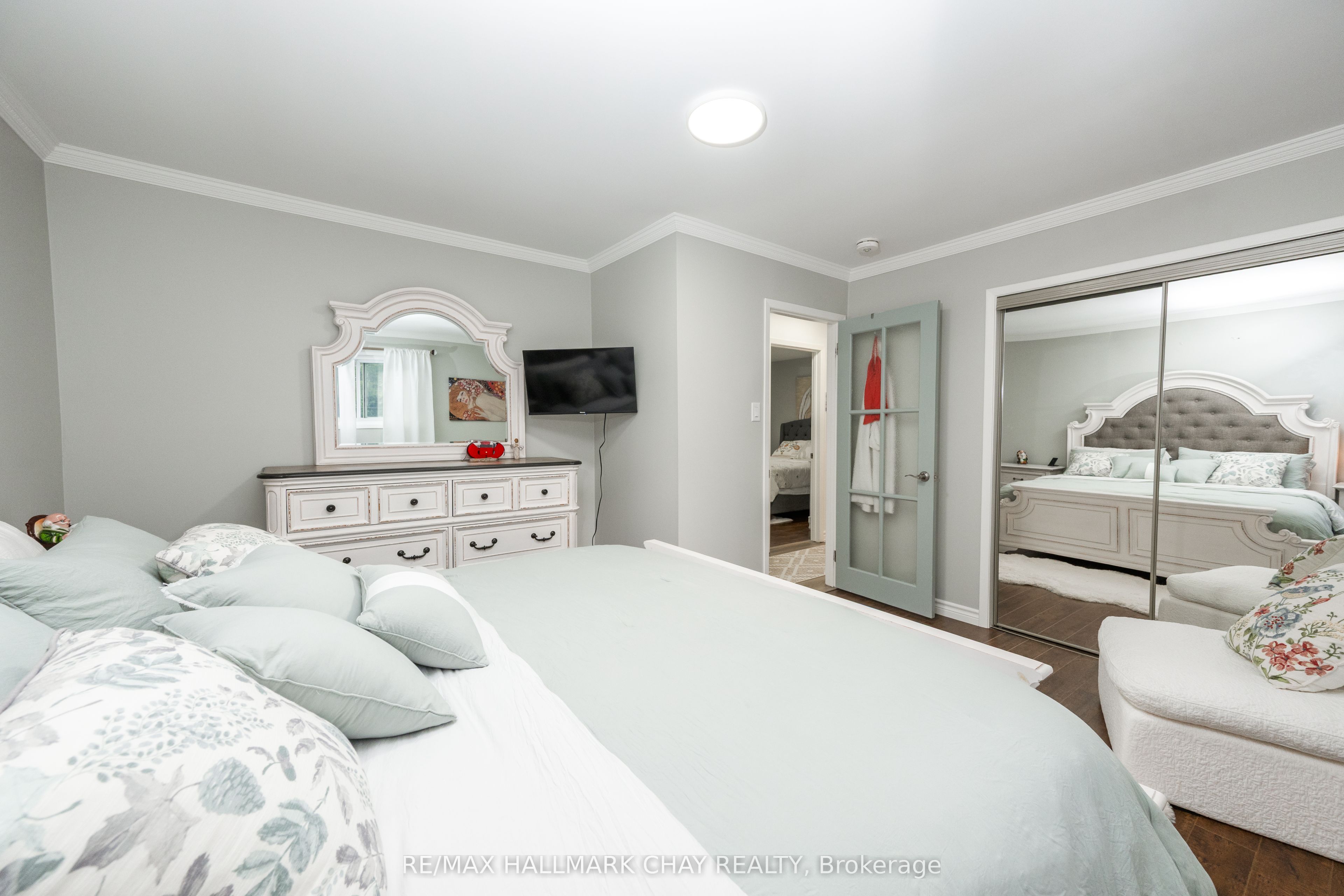 275 Sunnidale Road Property Photo 33