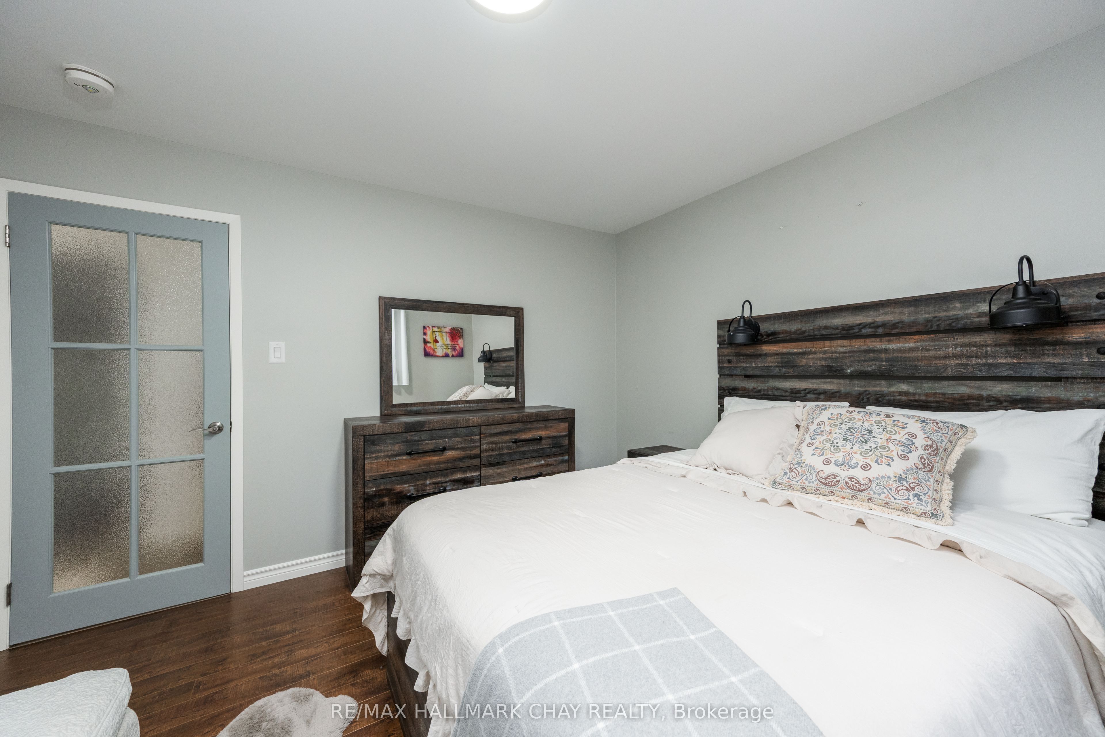 275 Sunnidale Road Property Photo 35