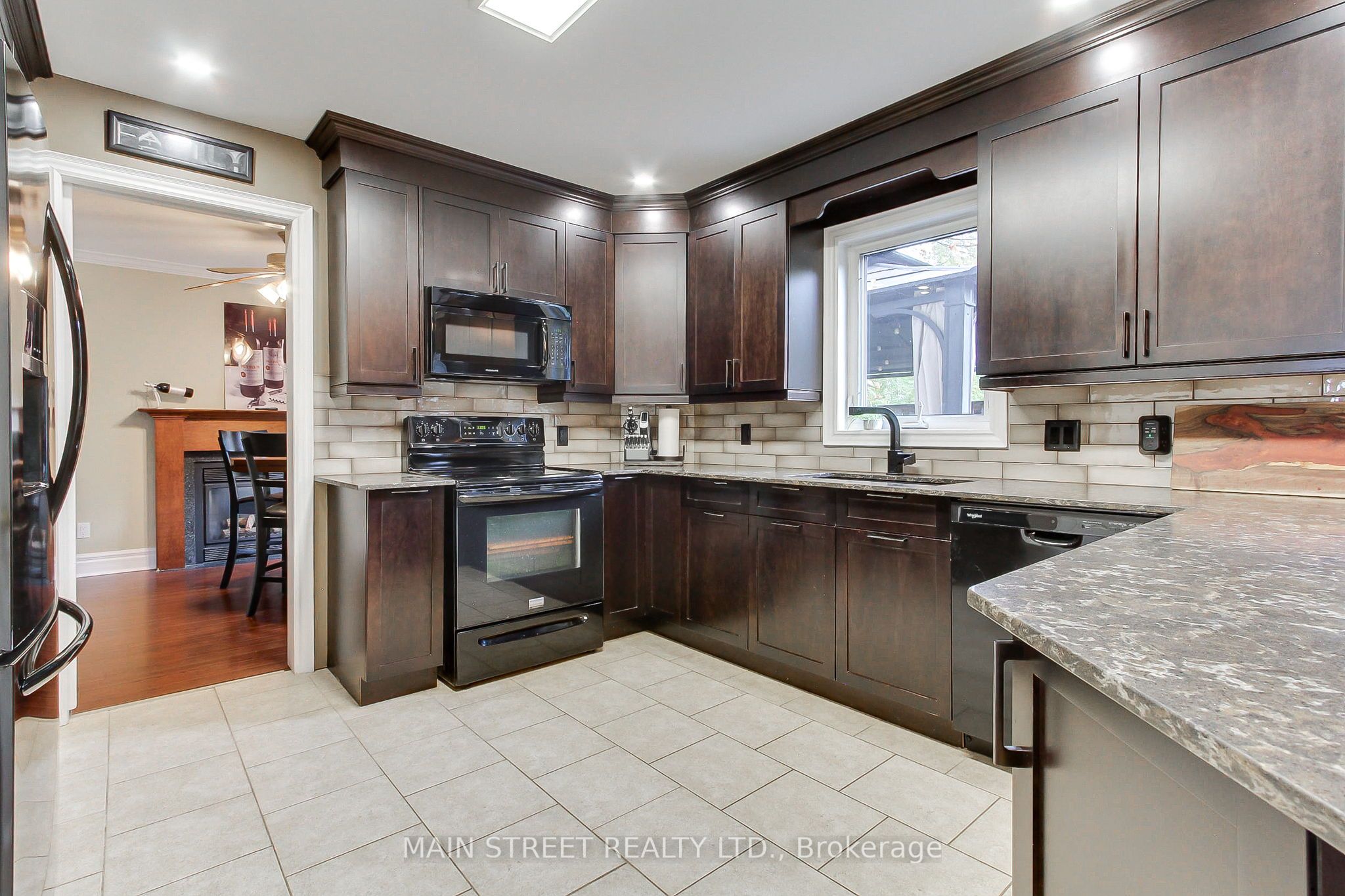 276 Crawford Street Property Photo 8