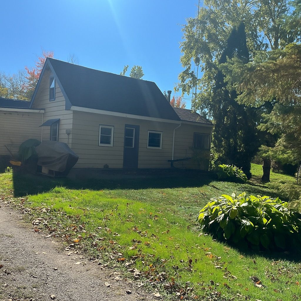 4075 Airport Road Property Photo 1