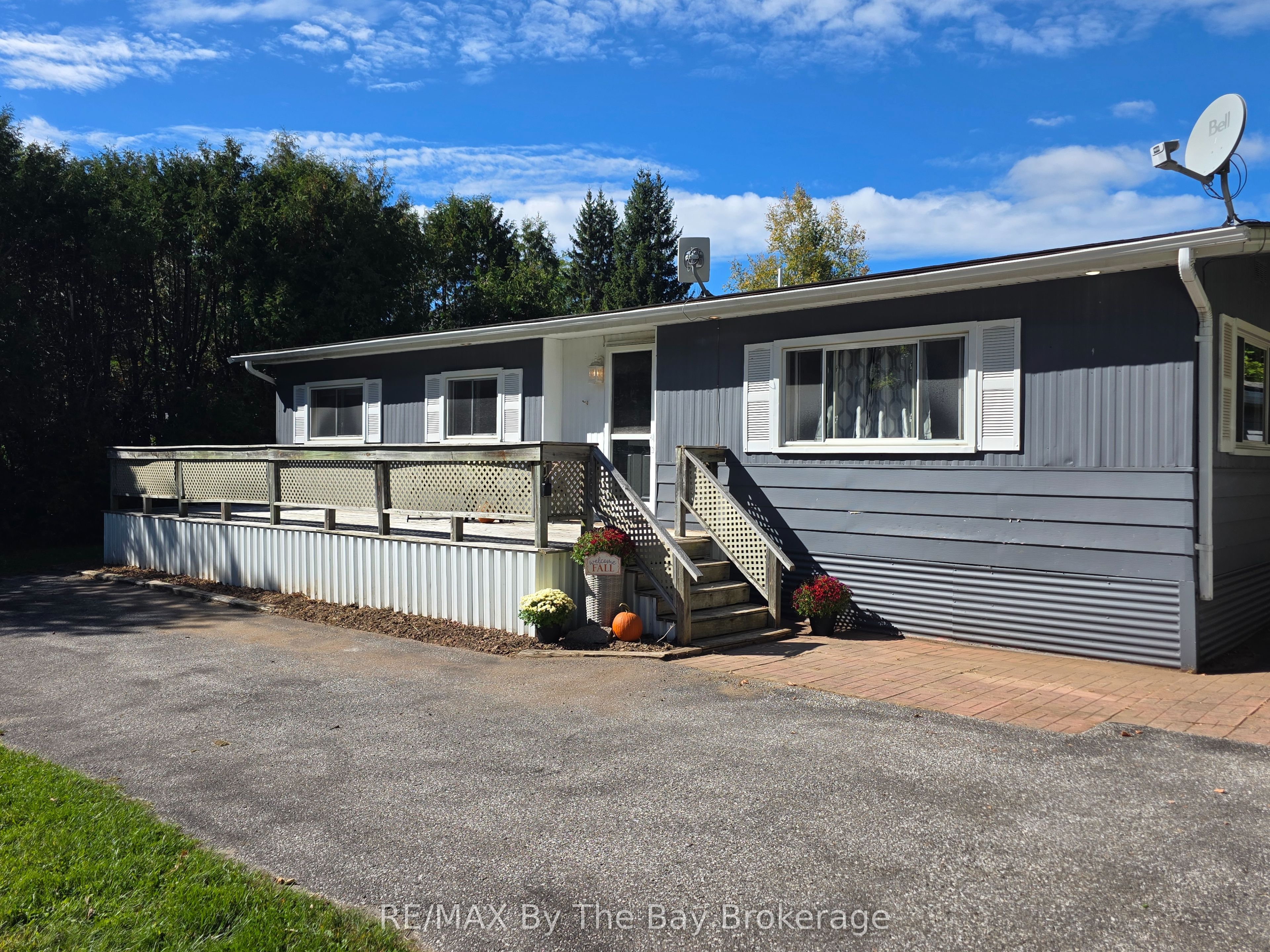 926 Brebeuf Road Property Photo 1
