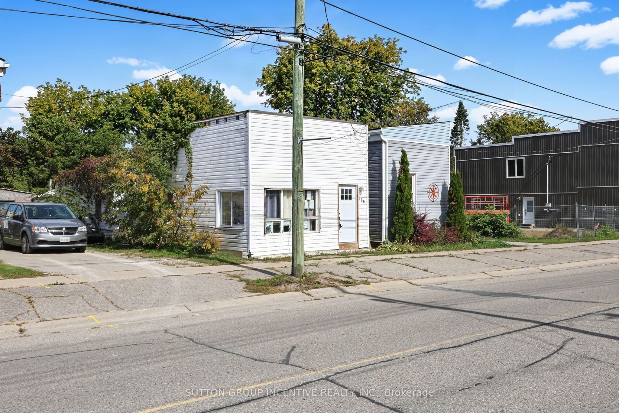 366 Talbot Street Property Photo 2
