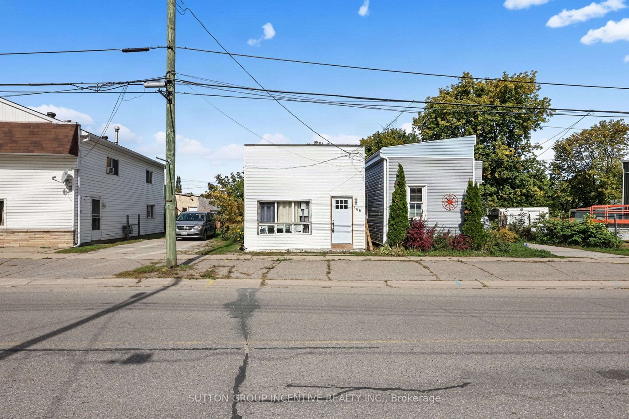 366 Talbot Street Property Photo 4