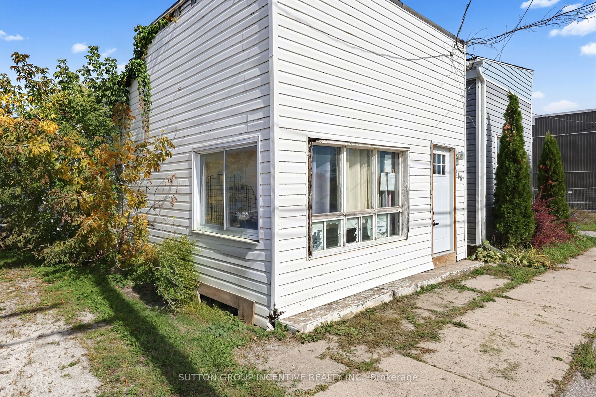 366 Talbot Street Property Photo 6