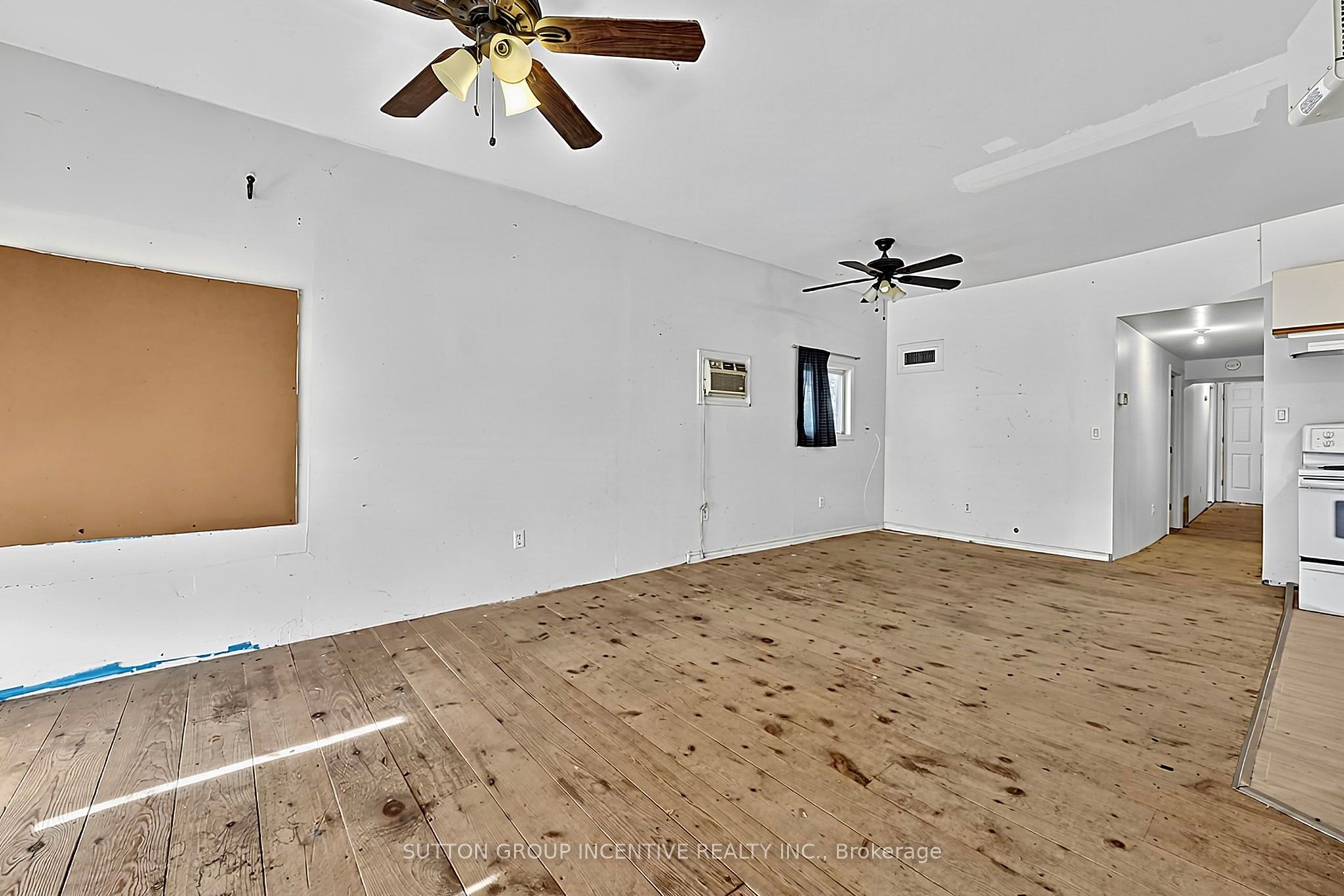 366 Talbot Street Property Photo 14