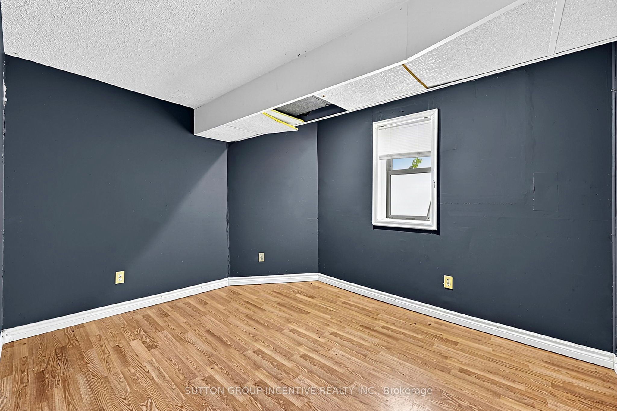 366 Talbot Street Property Photo 22